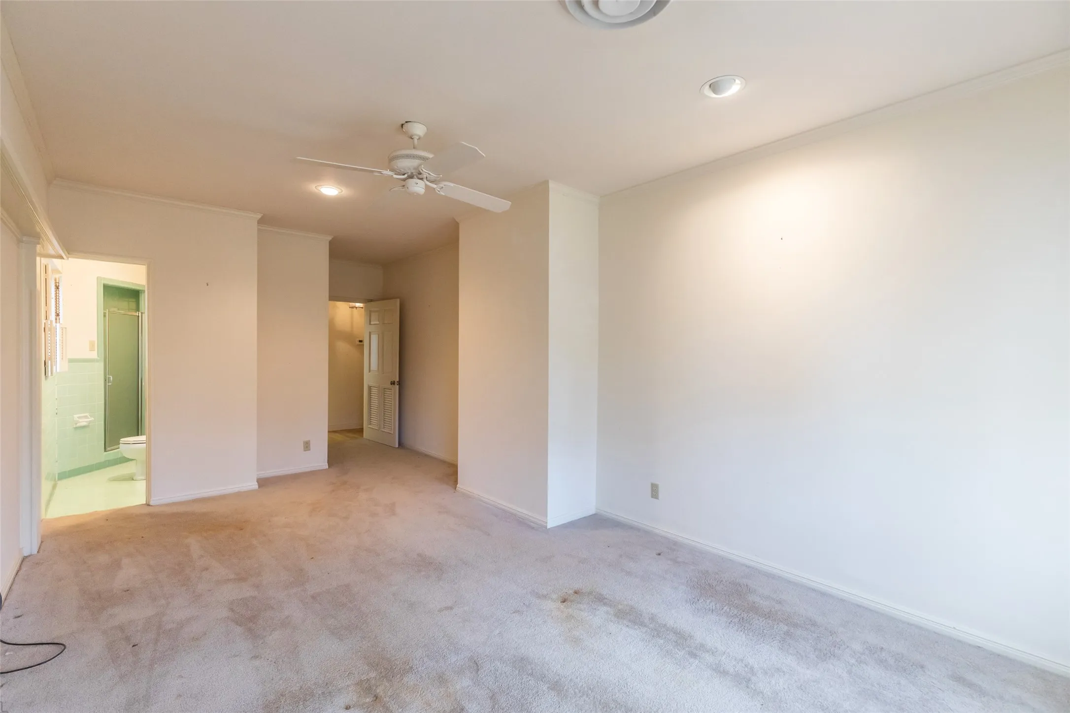 Upstairs Bedroom 2