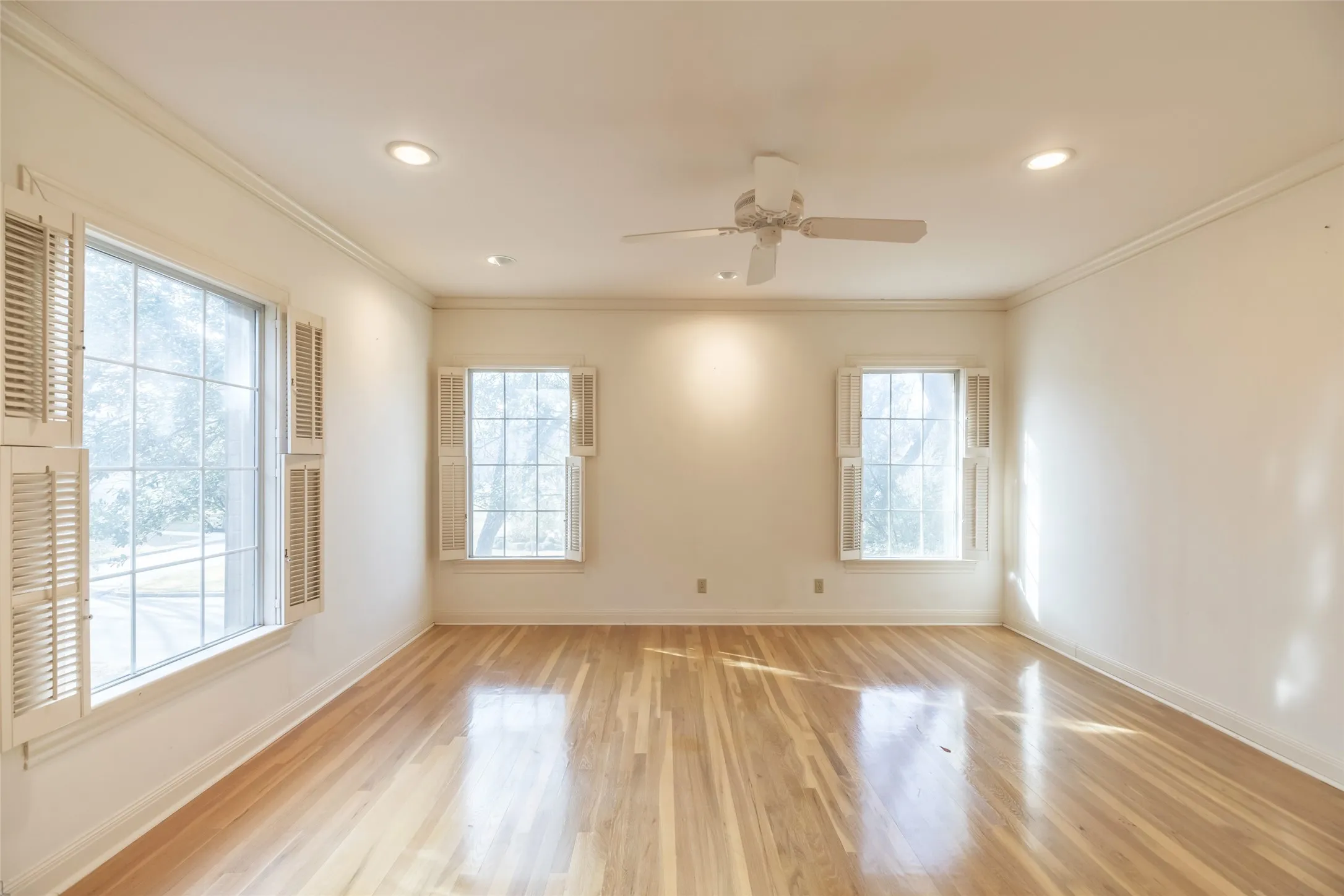 Upstairs Bedroom 1