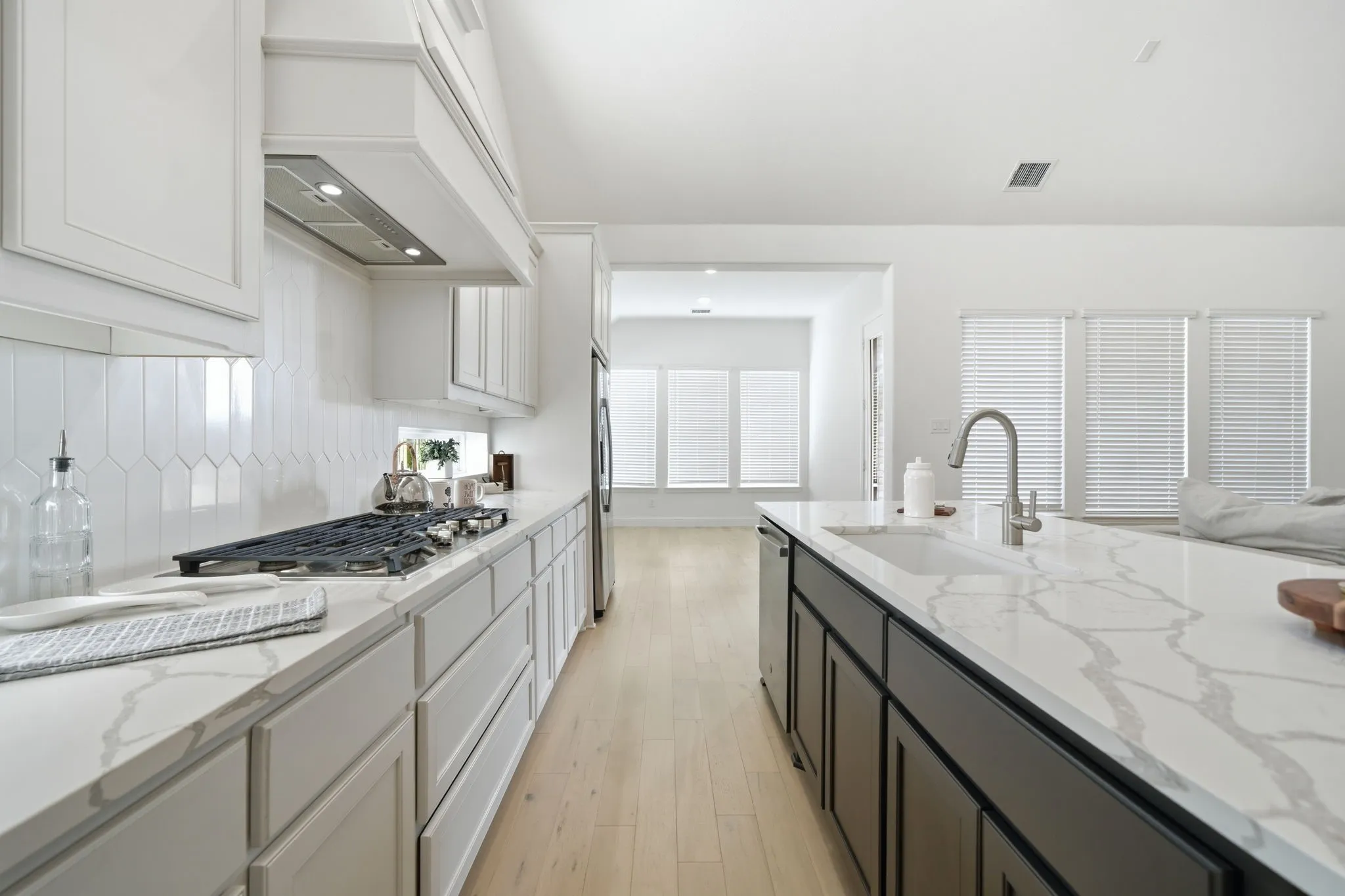Cabinets, Cooktop, Island