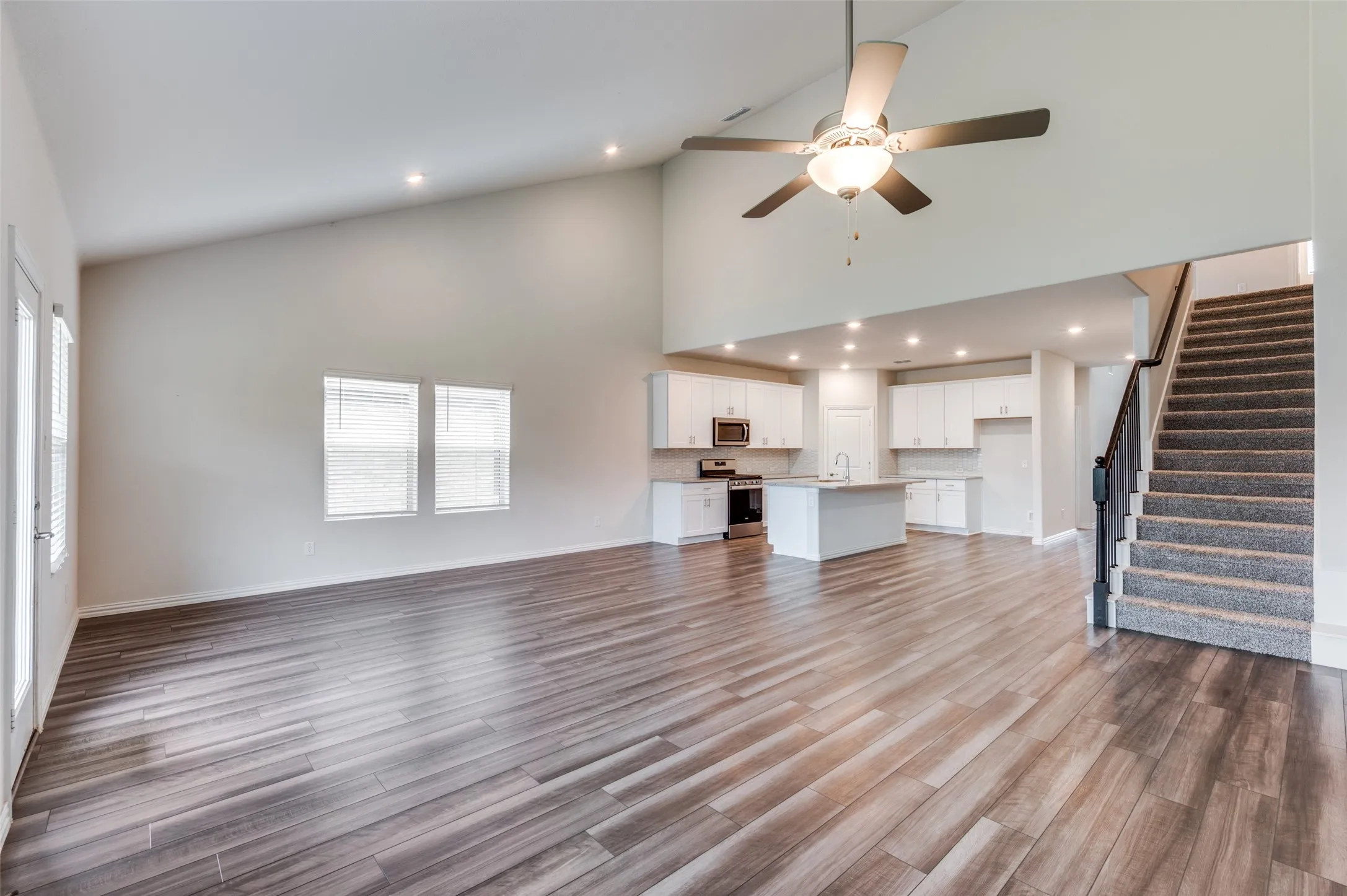 Single Family Residence For Sale in Denton County , 3308 Kingsdown Drive, Denton, Texas 76207, 5 Bedroom, 3 Bathroom, 2 Garage spaces, 3,052 Sqft, built in 2023, Preowned, mls#21187922, Real Estate Agent in Denton, Homes For Sale in Denton county, Homes For Sale in Denton, Realtor in Denton Texas, Real Estate Brokerage Independent Realty Texas, Luminita Cordes Realtor