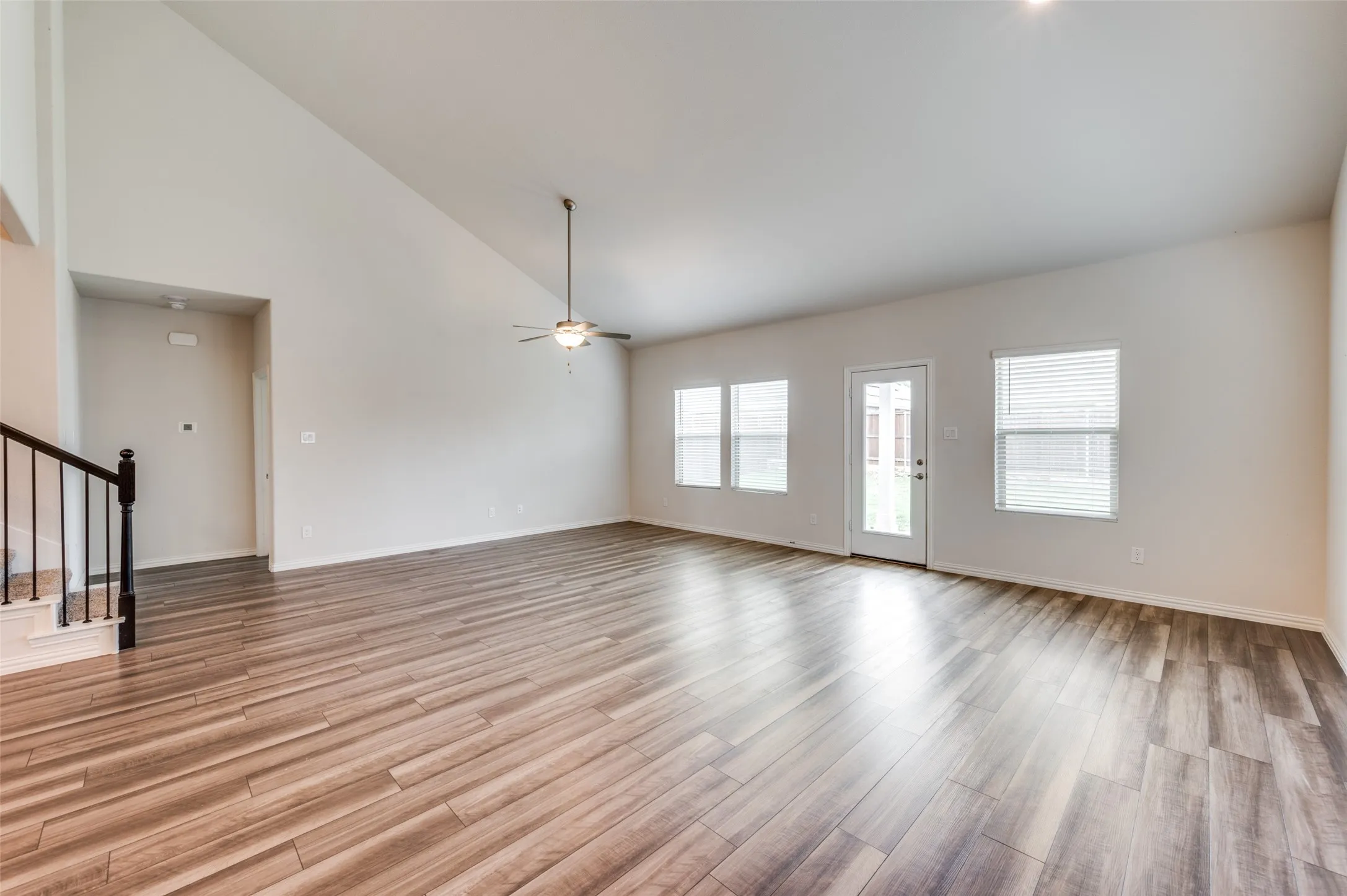 Single Family Residence For Sale in Denton County , 3308 Kingsdown Drive, Denton, Texas 76207, 5 Bedroom, 3 Bathroom, 2 Garage spaces, 3,052 Sqft, built in 2023, Preowned, mls#21187922, Real Estate Agent in Denton, Homes For Sale in Denton county, Homes For Sale in Denton, Realtor in Denton Texas, Real Estate Brokerage Independent Realty Texas, Luminita Cordes Realtor