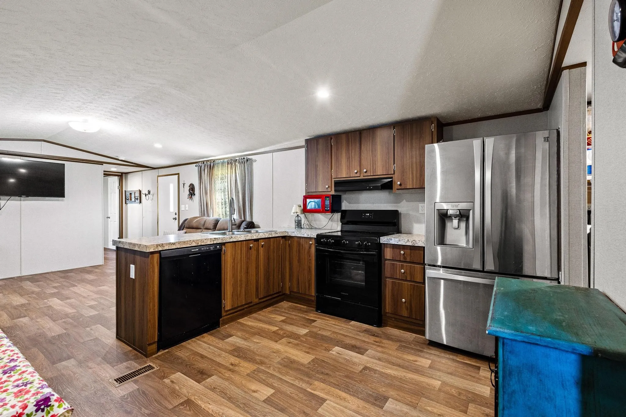 Mobile Home For Sale in Rains County , 385 Rs County Road 3374, Alba, Texas 75410, 2 Bedroom, 2 Bathroom, Garage spaces, 1,200 Sqft, built in 2023, Preowned, mls#21191873, Real Estate Agent in Alba, Homes For Sale in Rains county, Homes For Sale in Alba, Realtor in Alba Texas, Real Estate Brokerage Independent Realty Texas, Luminita Cordes Realtor
