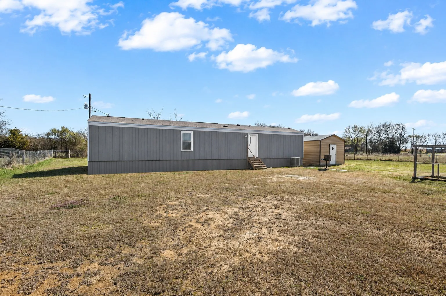Mobile Home For Sale in Rains County , 385 Rs County Road 3374, Alba, Texas 75410, 2 Bedroom, 2 Bathroom, Garage spaces, 1,200 Sqft, built in 2023, Preowned, mls#21191873, Real Estate Agent in Alba, Homes For Sale in Rains county, Homes For Sale in Alba, Realtor in Alba Texas, Real Estate Brokerage Independent Realty Texas, Luminita Cordes Realtor