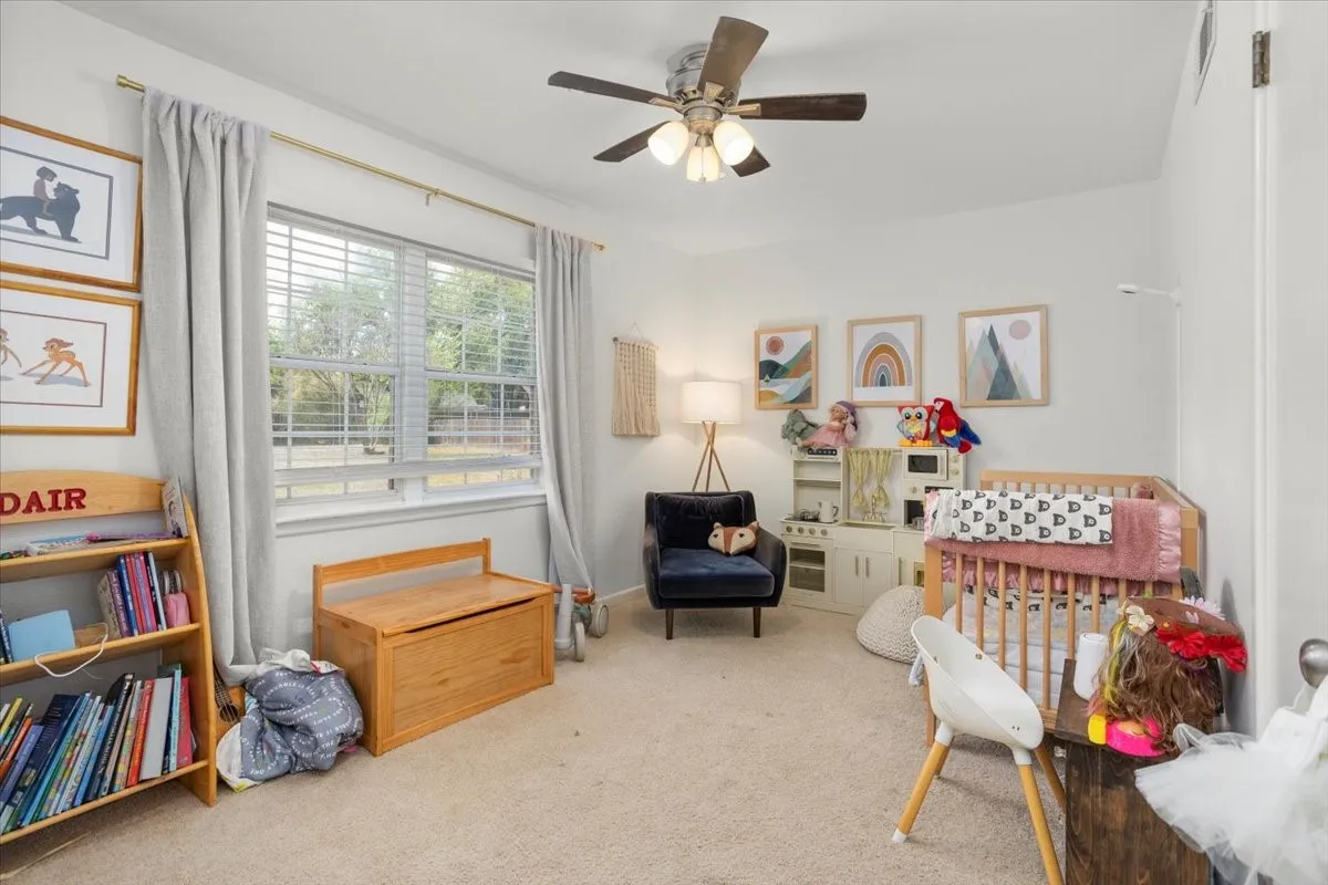 Single Family Residence For Rent in Tarrant County , 4109 Bilglade Road, Fort Worth, Texas 76109, 3 Bedrooms, 2 Bathrooms, 2 Garage spaces, 1,561 Sqft, built in 1955, Preowned, Price $2,900, mls#21191564, Real Estate Agent in Fort Worth, Homes For Rent in Tarrant county, Homes For Rent in Fort Worth, Realtor in Fort Worth Texas, Real Estate Brokerage Independent Realty Texas, Luminita Cordes Realtor