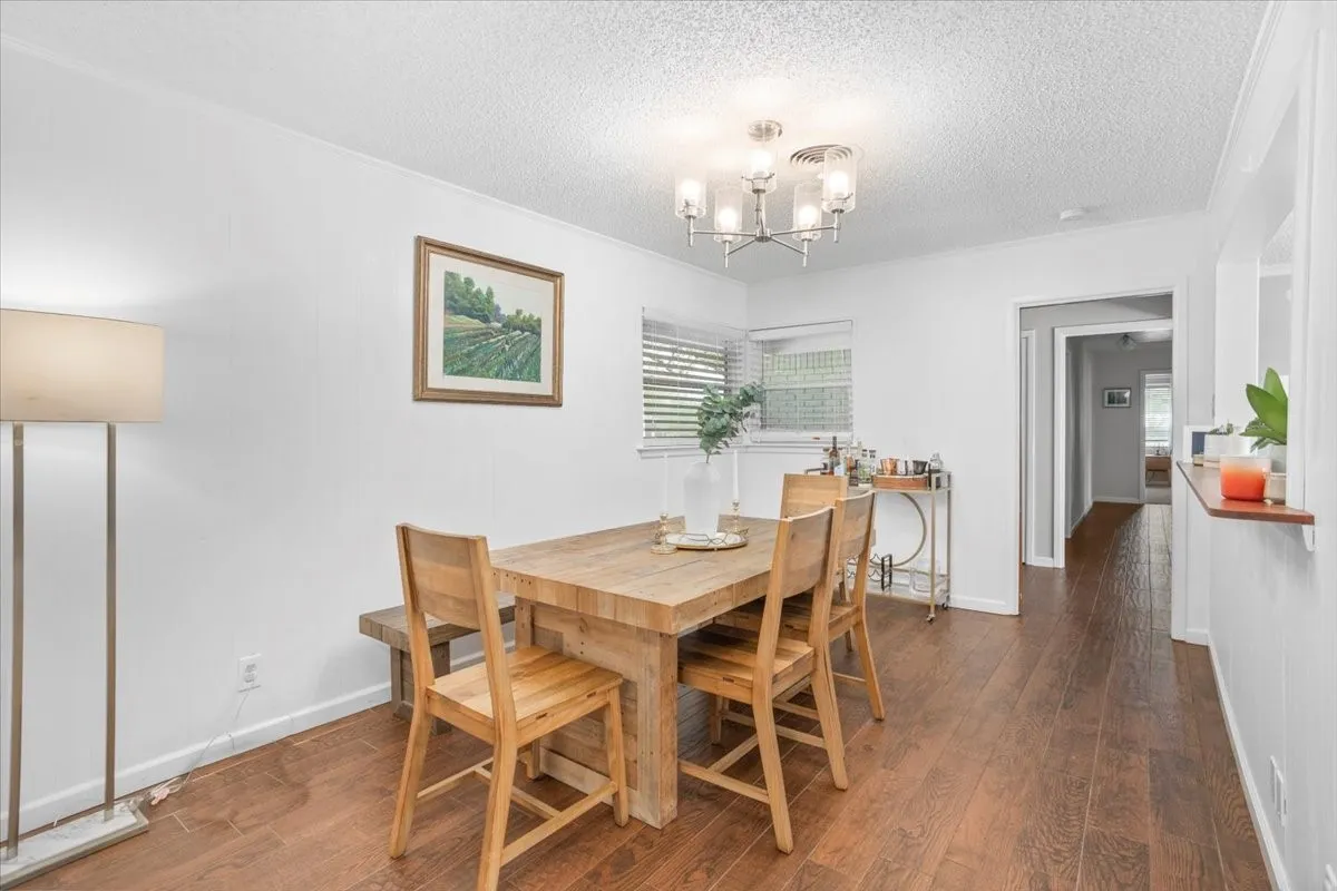 Single Family Residence For Rent in Tarrant County , 4109 Bilglade Road, Fort Worth, Texas 76109, 3 Bedrooms, 2 Bathrooms, 2 Garage spaces, 1,561 Sqft, built in 1955, Preowned, Price $2,900, mls#21191564, Real Estate Agent in Fort Worth, Homes For Rent in Tarrant county, Homes For Rent in Fort Worth, Realtor in Fort Worth Texas, Real Estate Brokerage Independent Realty Texas, Luminita Cordes Realtor