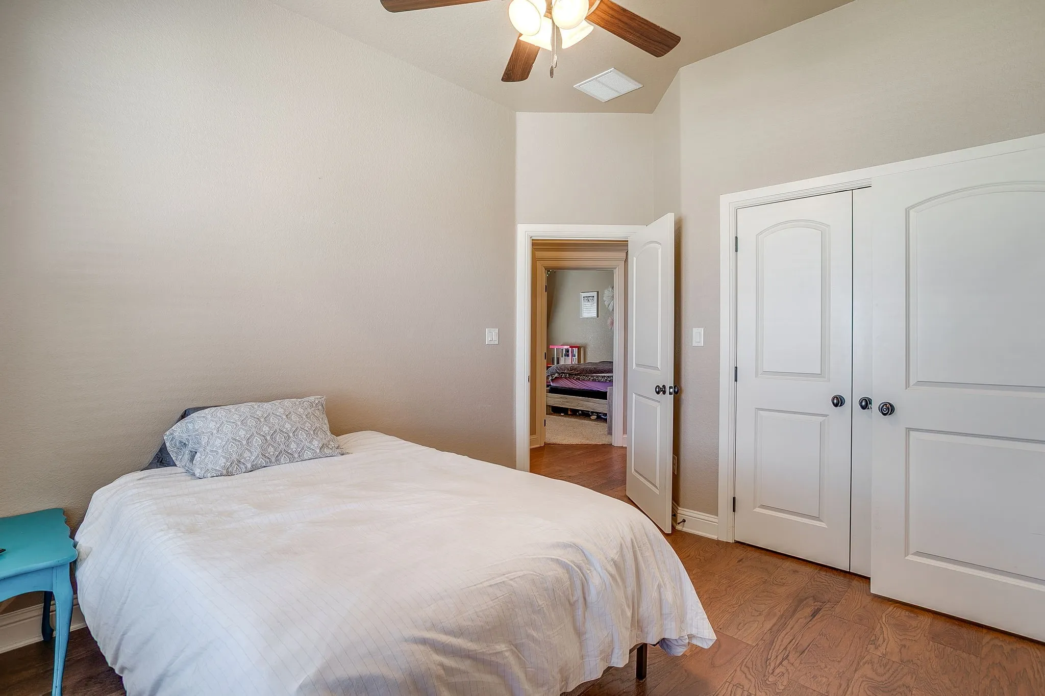 Single Family Residence For Sale in Hood County , 3303 Ferry Boat Lane, Granbury, Texas 76049, 4 Bedroom, 2 Bathroom, 2 Garage spaces, 2,282 Sqft, built in 2012, mls#21192577, Real Estate Agent in Granbury, Homes For Sale in Hood county, Homes For Sale in Granbury, Realtor in Granbury Texas, Real Estate Brokerage Independent Realty Texas, Luminita Cordes Realtor