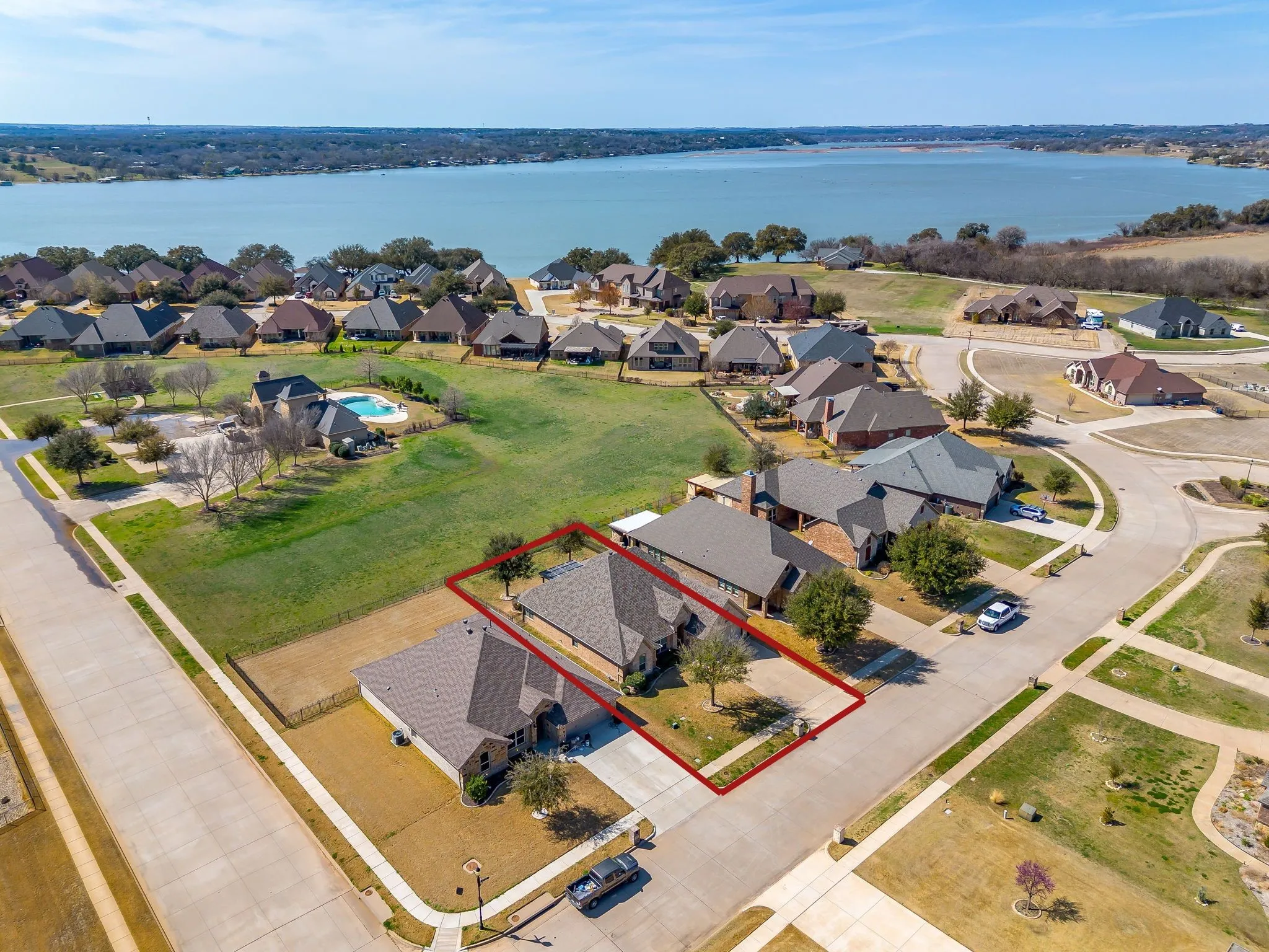 Single Family Residence For Sale in Hood County , 3303 Ferry Boat Lane, Granbury, Texas 76049, 4 Bedroom, 2 Bathroom, 2 Garage spaces, 2,282 Sqft, built in 2012, mls#21192577, Real Estate Agent in Granbury, Homes For Sale in Hood county, Homes For Sale in Granbury, Realtor in Granbury Texas, Real Estate Brokerage Independent Realty Texas, Luminita Cordes Realtor