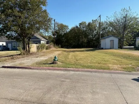 Improved Land For Sale in Ellis County , 1002 S Smith Street, Ennis, Texas 75119, 0, 0, Garage spaces, 0 Sqft, built in 0, Price $29,900, mls#21192621, Real Estate Agent in Ennis, Homes For Sale in Ellis county, Homes For Sale in Ennis, Realtor in Ennis Texas, Real Estate Brokerage Independent Realty Texas, Luminita Cordes Realtor