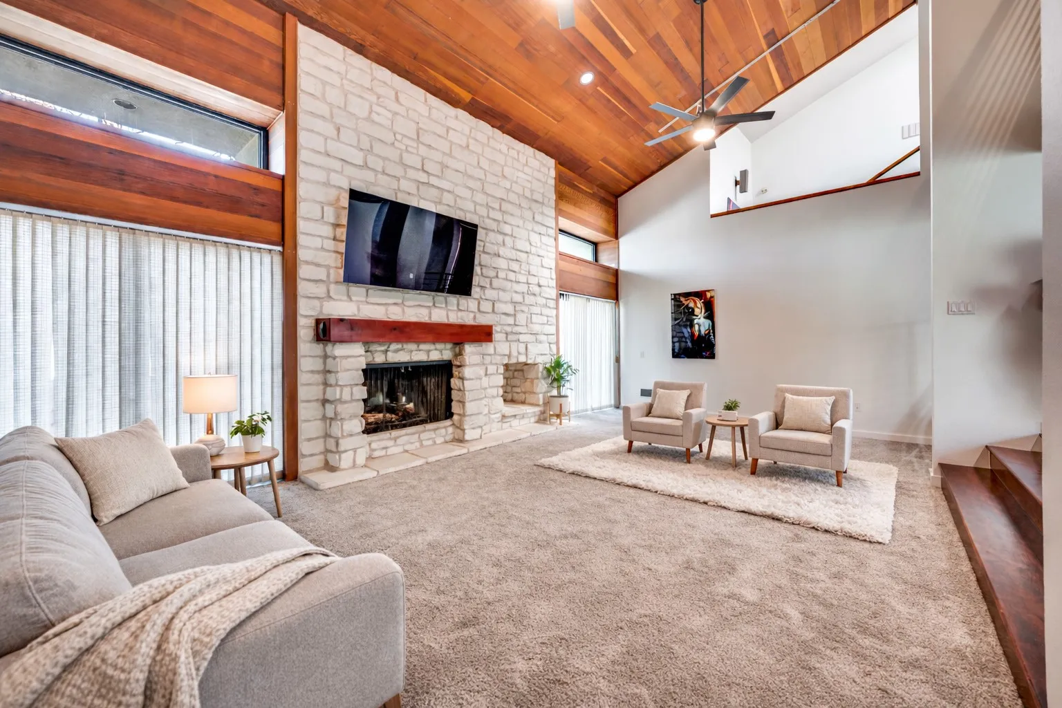 Single Family Residence For Sale in Tarrant County , 1816 Southpark Drive, Arlington, Texas 76013, 4 Bedroom, 3 Bathroom, 2 Garage spaces, 3,242 Sqft, built in 1977, mls#21192613, Real Estate Agent in Arlington, Homes For Sale in Tarrant county, Homes For Sale in Arlington, Realtor in Arlington Texas, Real Estate Brokerage Independent Realty Texas, Luminita Cordes Realtor
