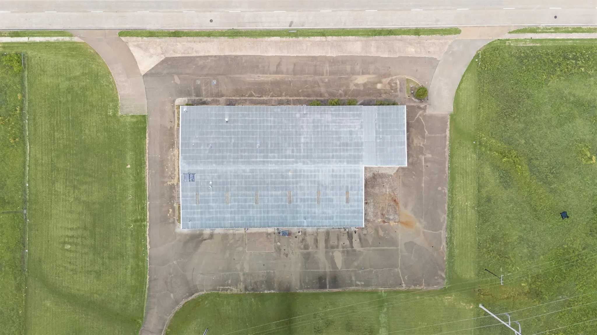 Warehouse For Sale in Parker County , 2500 IH-20 Frontage, Weatherford, Texas 76087, 0, 0, Garage spaces, 0 Sqft, built in 1997, Preowned, Price $19,100,000, mls#21192713, Real Estate Agent in Weatherford, Homes For Sale in Parker county, Homes For Sale in Weatherford, Realtor in Weatherford Texas, Real Estate Brokerage Independent Realty Texas, Luminita Cordes Realtor
