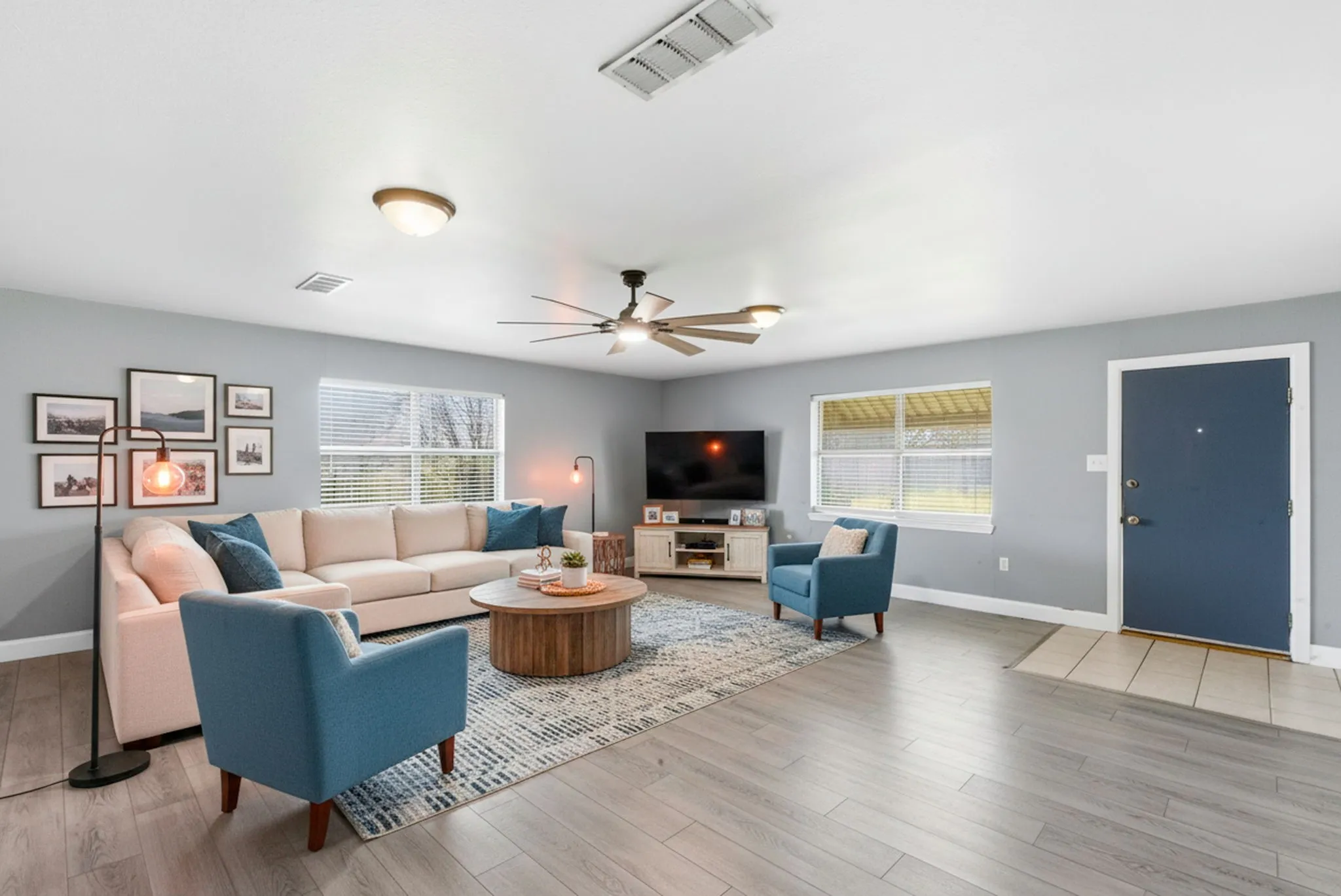 Single Family Residence For Sale in Hamilton County , 504 N Hall Street, Hamilton, Texas 76531, 3 Bedroom, 2 Bathroom, Garage spaces, 1,775 Sqft, built in 1978, mls#21191530, Real Estate Agent in Hamilton, Homes For Sale in Hamilton county, Homes For Sale in Hamilton, Realtor in Hamilton Texas, Real Estate Brokerage Independent Realty Texas, Luminita Cordes Realtor