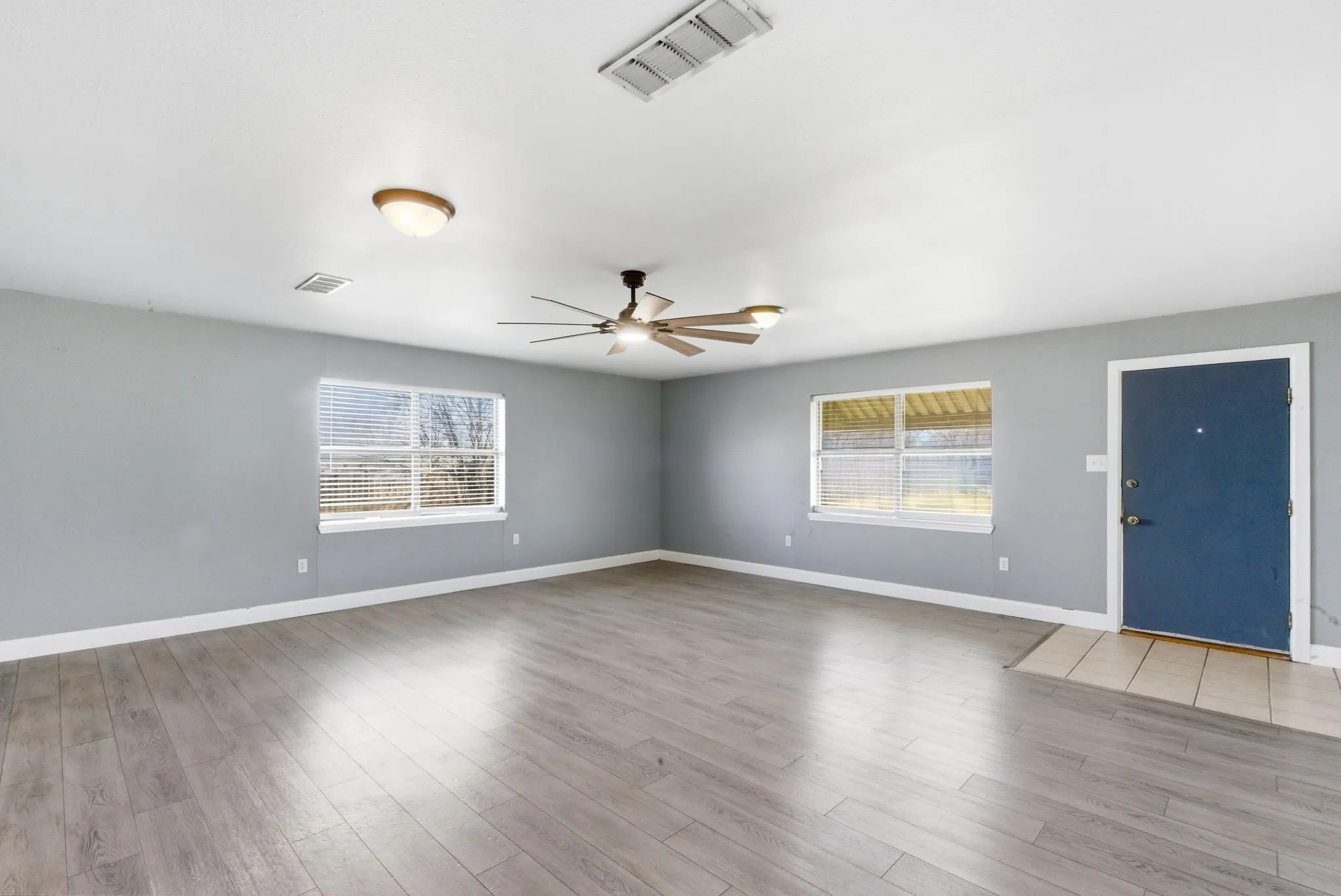 Single Family Residence For Sale in Hamilton County , 504 N Hall Street, Hamilton, Texas 76531, 3 Bedroom, 2 Bathroom, Garage spaces, 1,775 Sqft, built in 1978, mls#21191530, Real Estate Agent in Hamilton, Homes For Sale in Hamilton county, Homes For Sale in Hamilton, Realtor in Hamilton Texas, Real Estate Brokerage Independent Realty Texas, Luminita Cordes Realtor