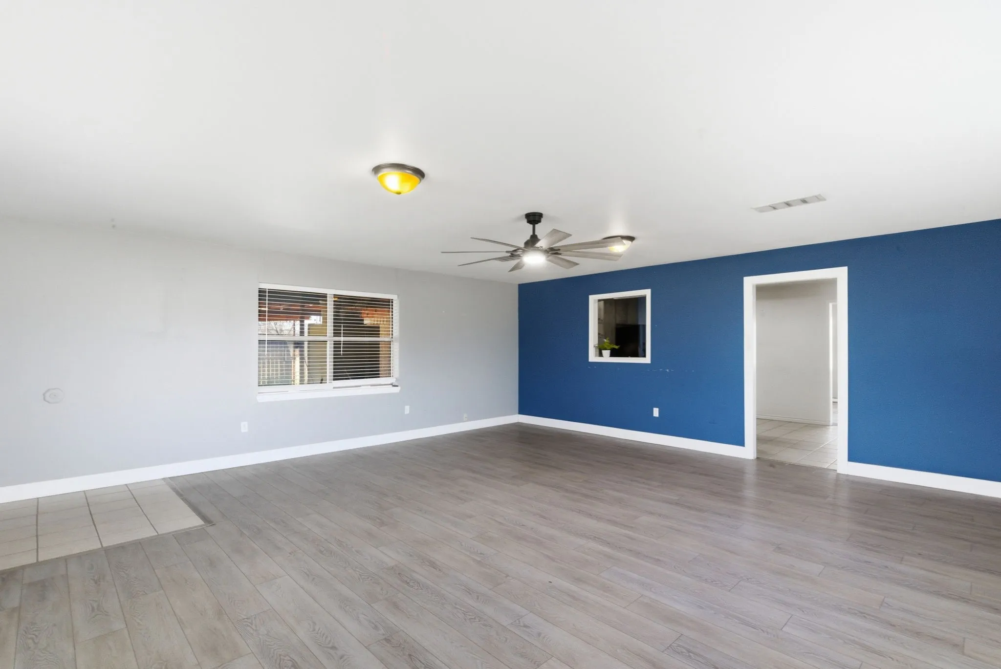 Single Family Residence For Sale in Hamilton County , 504 N Hall Street, Hamilton, Texas 76531, 3 Bedroom, 2 Bathroom, Garage spaces, 1,775 Sqft, built in 1978, mls#21191530, Real Estate Agent in Hamilton, Homes For Sale in Hamilton county, Homes For Sale in Hamilton, Realtor in Hamilton Texas, Real Estate Brokerage Independent Realty Texas, Luminita Cordes Realtor
