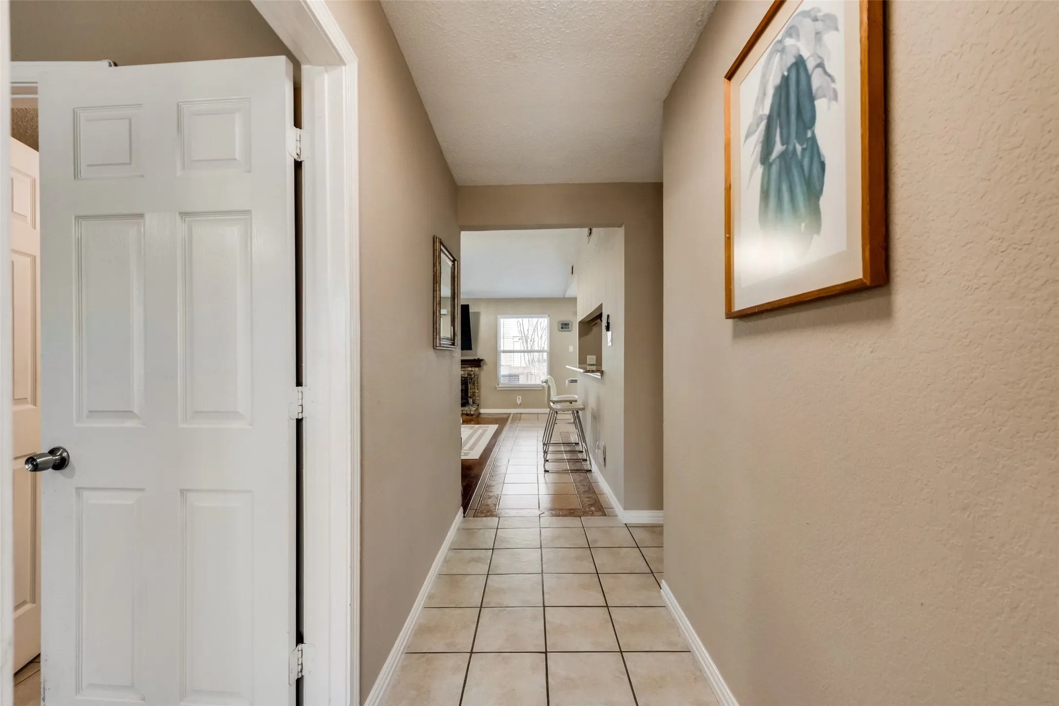 Single Family Residence For Sale in Dallas County , 2101 High Bluff Drive, Garland, Texas 75041, 3 Bedroom, 2 Bathroom, 1 Garage spaces, 1,304 Sqft, built in 1983, mls#21192865, Real Estate Agent in Garland, Homes For Sale in Dallas county, Homes For Sale in Garland, Realtor in Garland Texas, Real Estate Brokerage Independent Realty Texas, Luminita Cordes Realtor
