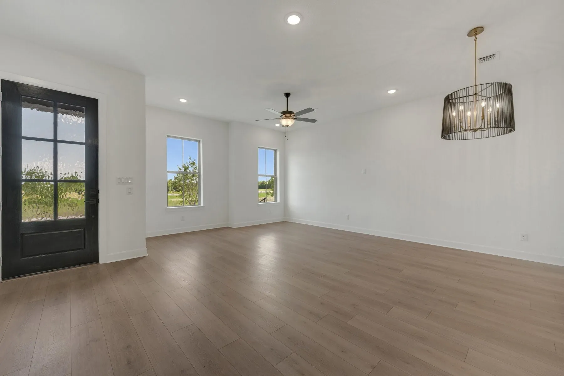 Single Family Residence For Sale in Collin County , 2852 Yampa Drive, Mc Kinney, Texas 75071, 3 Bedroom, 3 Bathroom, 2 Garage spaces, 2,109 Sqft, built in 2026, mls#21192896, Real Estate Agent in Mc Kinney, Homes For Sale in Collin county, Homes For Sale in Mc Kinney, Realtor in Mc Kinney Texas, Real Estate Brokerage Independent Realty Texas, Luminita Cordes Realtor