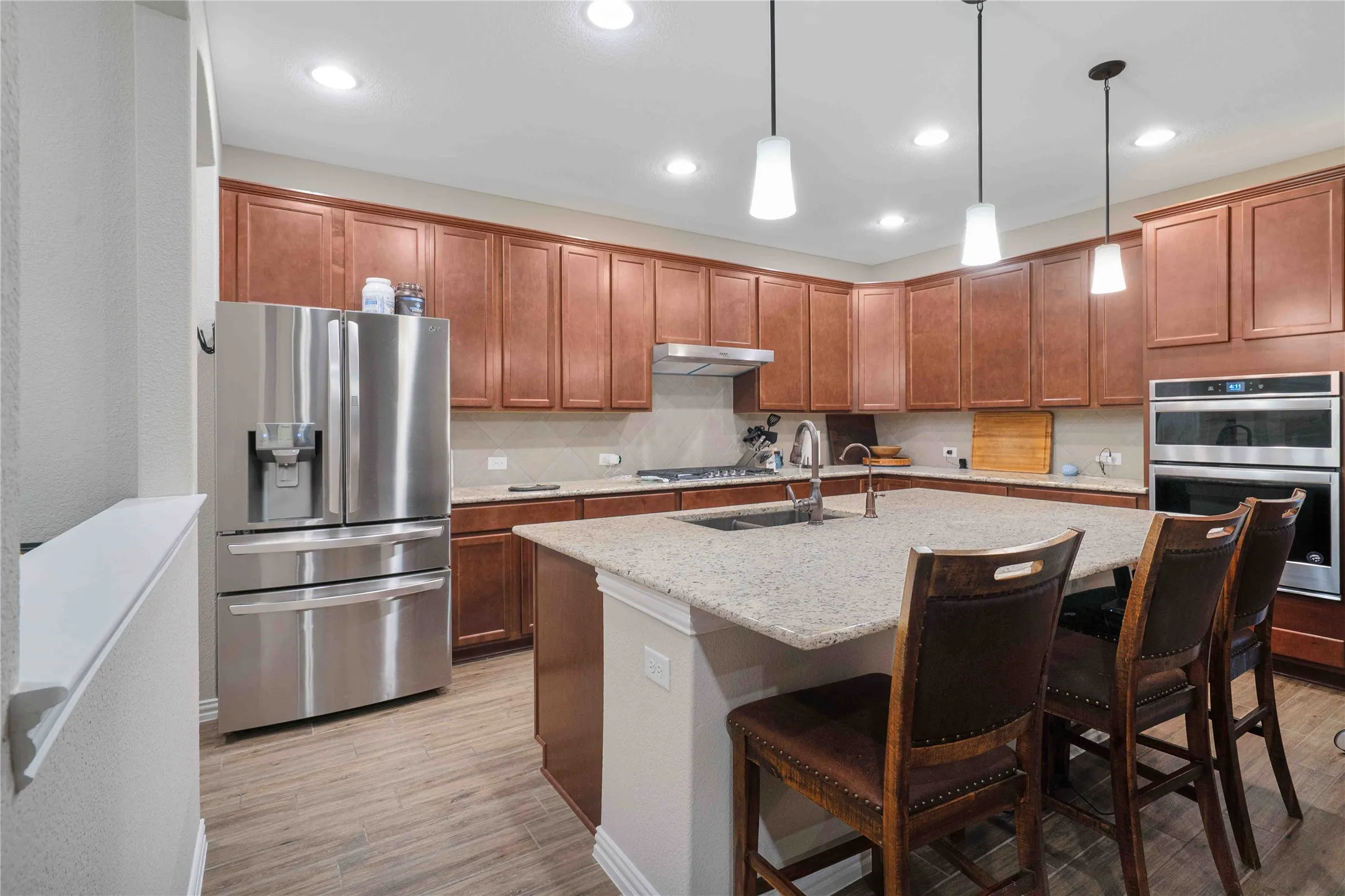 Single Family Residence For Sale in Denton County , 9401 Trailway Dr, Little Elm, Texas 75068, 4 Bedroom, 3 Bathroom, 2 Garage spaces, 3,653 Sqft, built in 2021, Preowned, mls#21189068, Real Estate Agent in Little Elm, Homes For Sale in Denton county, Homes For Sale in Little Elm, Realtor in Little Elm Texas, Real Estate Brokerage Independent Realty Texas, Luminita Cordes Realtor