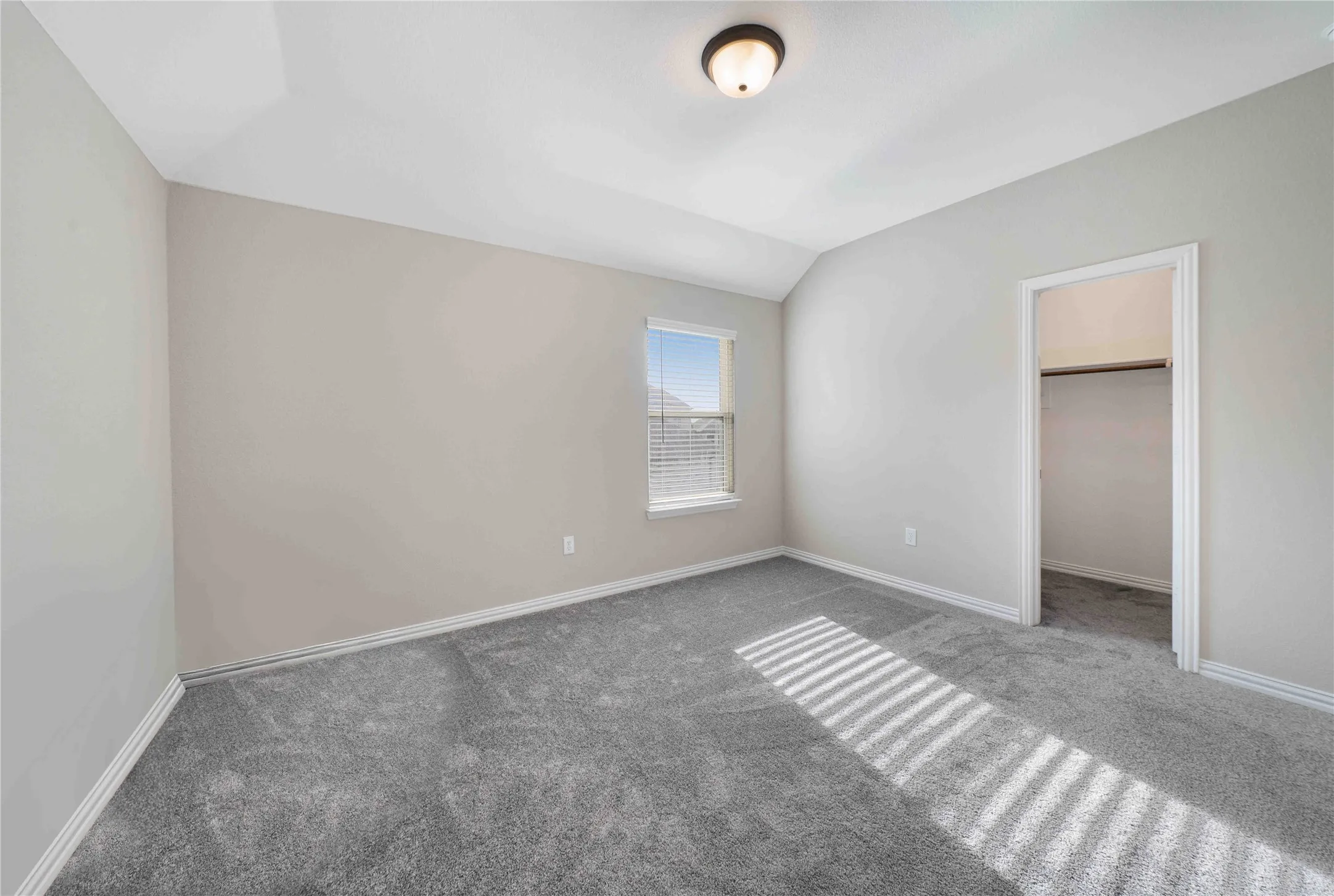 Single Family Residence For Sale in Denton County , 9401 Trailway Dr, Little Elm, Texas 75068, 4 Bedroom, 3 Bathroom, 2 Garage spaces, 3,653 Sqft, built in 2021, Preowned, mls#21189068, Real Estate Agent in Little Elm, Homes For Sale in Denton county, Homes For Sale in Little Elm, Realtor in Little Elm Texas, Real Estate Brokerage Independent Realty Texas, Luminita Cordes Realtor