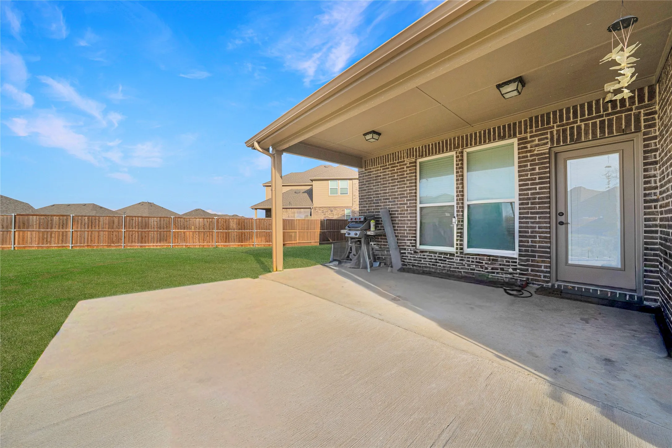 Single Family Residence For Sale in Denton County , 9401 Trailway Dr, Little Elm, Texas 75068, 4 Bedroom, 3 Bathroom, 2 Garage spaces, 3,653 Sqft, built in 2021, Preowned, mls#21189068, Real Estate Agent in Little Elm, Homes For Sale in Denton county, Homes For Sale in Little Elm, Realtor in Little Elm Texas, Real Estate Brokerage Independent Realty Texas, Luminita Cordes Realtor