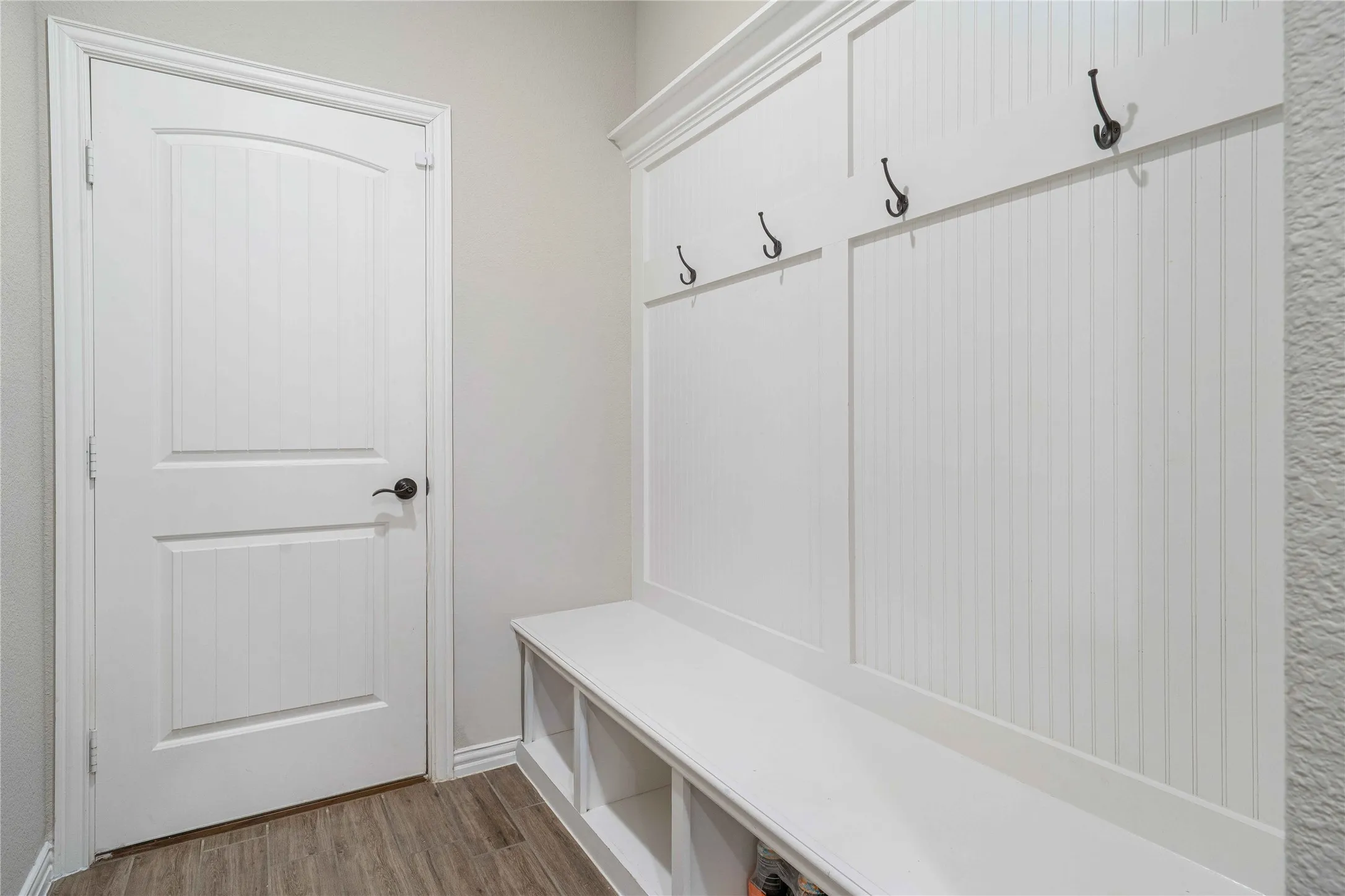 Single Family Residence For Sale in Denton County , 9401 Trailway Dr, Little Elm, Texas 75068, 4 Bedroom, 3 Bathroom, 2 Garage spaces, 3,653 Sqft, built in 2021, Preowned, mls#21189068, Real Estate Agent in Little Elm, Homes For Sale in Denton county, Homes For Sale in Little Elm, Realtor in Little Elm Texas, Real Estate Brokerage Independent Realty Texas, Luminita Cordes Realtor