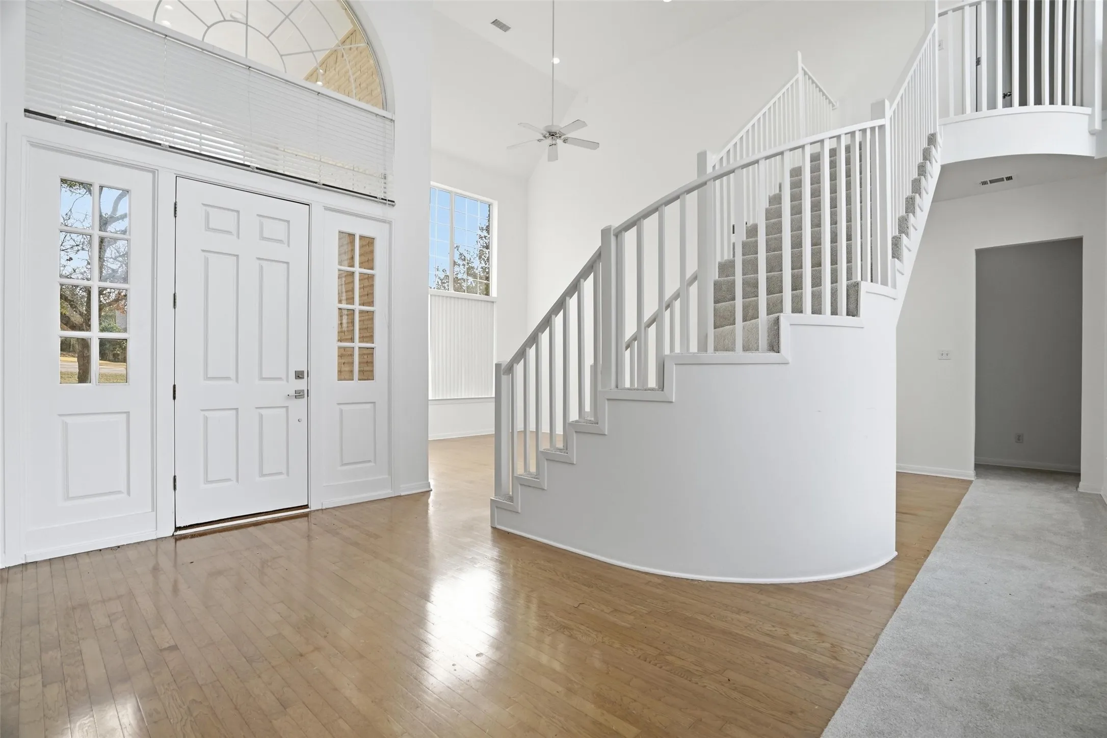 Single Family Residence For Sale in Johnson County , 2829 Bent Oaks Drive, Burleson, Texas 76028, 3 Bedroom, 3 Bathroom, 2 Garage spaces, 3,692 Sqft, built in 1995, mls#21189410, Real Estate Agent in Burleson, Homes For Sale in Johnson county, Homes For Sale in Burleson, Realtor in Burleson Texas, Real Estate Brokerage Independent Realty Texas, Luminita Cordes Realtor
