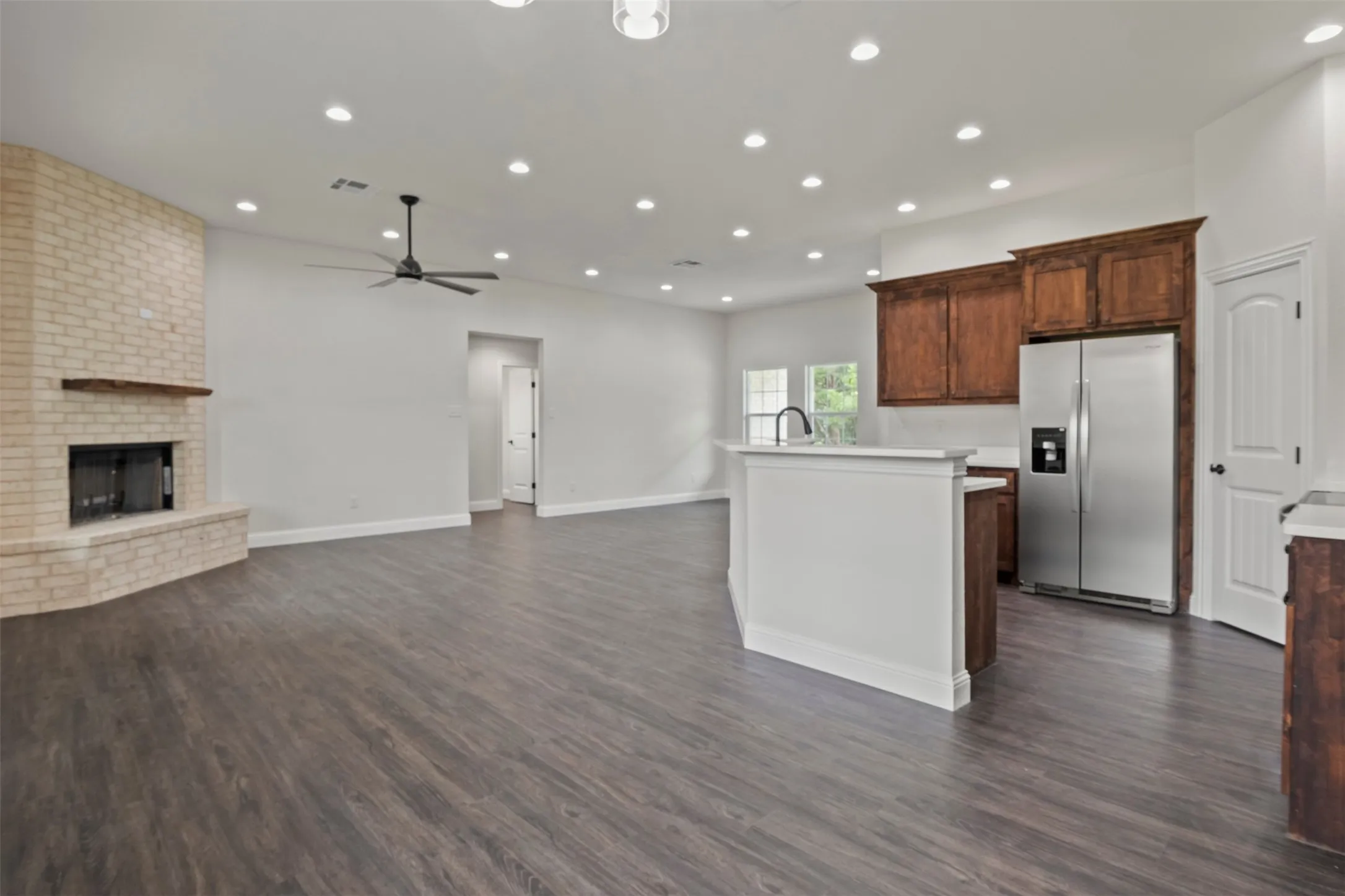 Single Family Residence For Sale in Fannin County , 905 W Cardinal Street, Ector, Texas 75439, 3 Bedroom, 2 Bathroom, 2 Garage spaces, 1,708 Sqft, built in 2026, mls#21188460, Real Estate Agent in Ector, Homes For Sale in Fannin county, Homes For Sale in Ector, Realtor in Ector Texas, Real Estate Brokerage Independent Realty Texas, Luminita Cordes Realtor