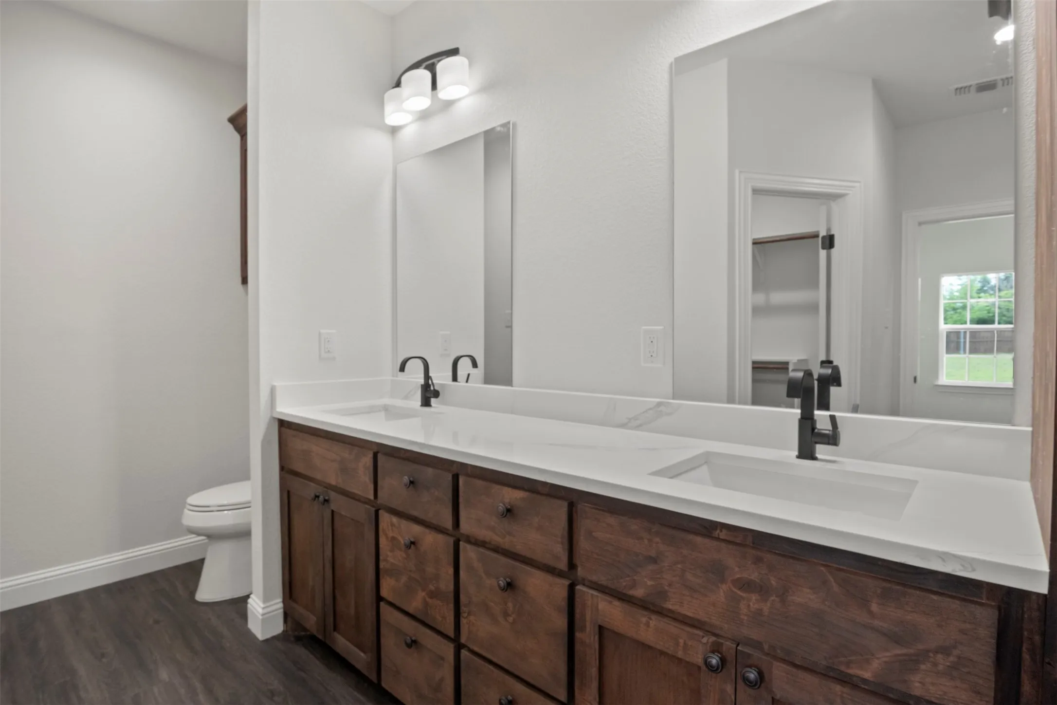 Single Family Residence For Sale in Fannin County , 905 W Cardinal Street, Ector, Texas 75439, 3 Bedroom, 2 Bathroom, 2 Garage spaces, 1,708 Sqft, built in 2026, mls#21188460, Real Estate Agent in Ector, Homes For Sale in Fannin county, Homes For Sale in Ector, Realtor in Ector Texas, Real Estate Brokerage Independent Realty Texas, Luminita Cordes Realtor