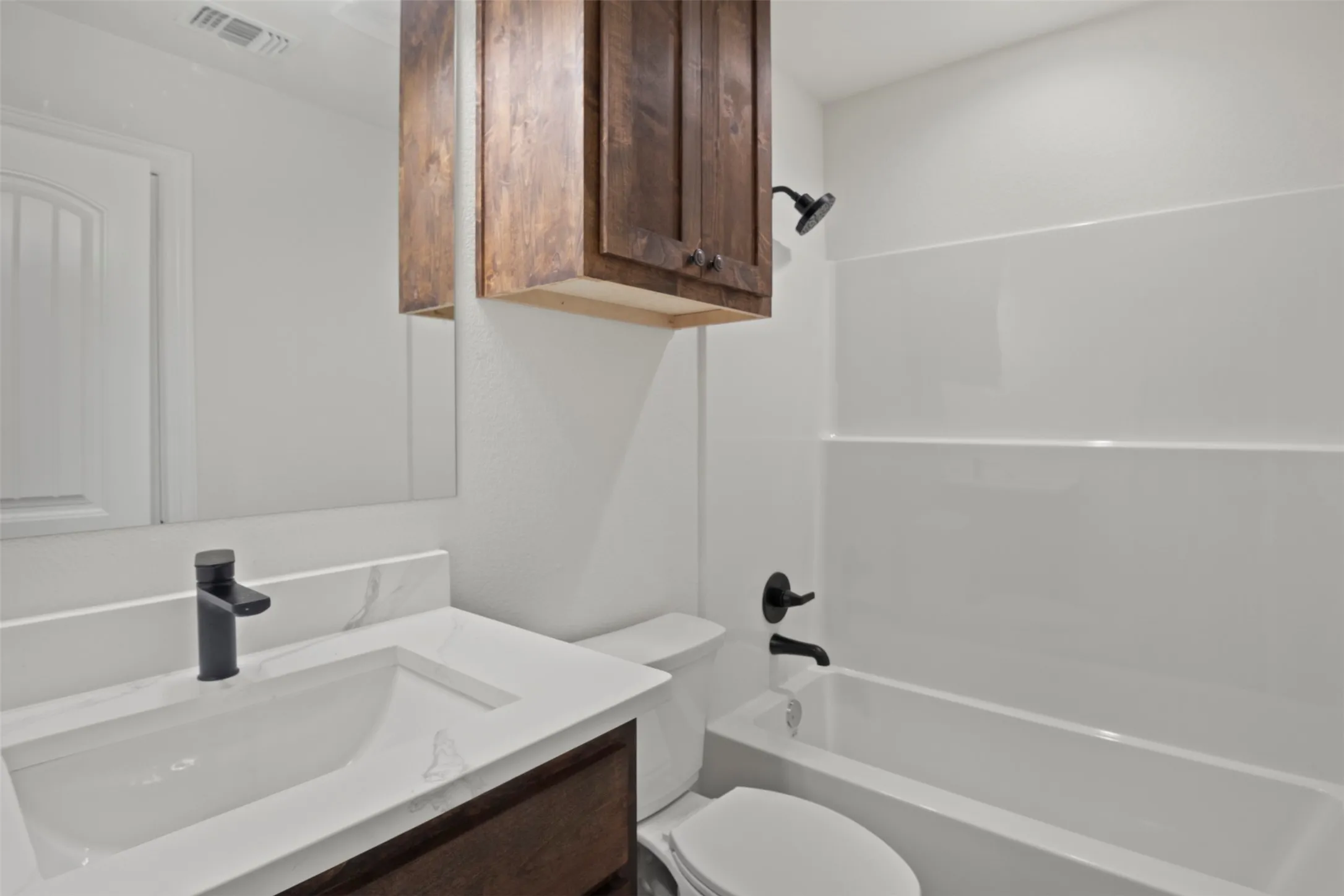 Single Family Residence For Sale in Fannin County , 905 W Cardinal Street, Ector, Texas 75439, 3 Bedroom, 2 Bathroom, 2 Garage spaces, 1,708 Sqft, built in 2026, mls#21188460, Real Estate Agent in Ector, Homes For Sale in Fannin county, Homes For Sale in Ector, Realtor in Ector Texas, Real Estate Brokerage Independent Realty Texas, Luminita Cordes Realtor