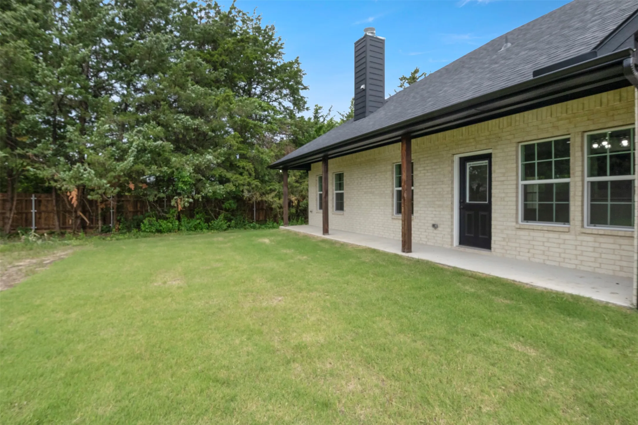 Single Family Residence For Sale in Fannin County , 905 W Cardinal Street, Ector, Texas 75439, 3 Bedroom, 2 Bathroom, 2 Garage spaces, 1,708 Sqft, built in 2026, mls#21188460, Real Estate Agent in Ector, Homes For Sale in Fannin county, Homes For Sale in Ector, Realtor in Ector Texas, Real Estate Brokerage Independent Realty Texas, Luminita Cordes Realtor