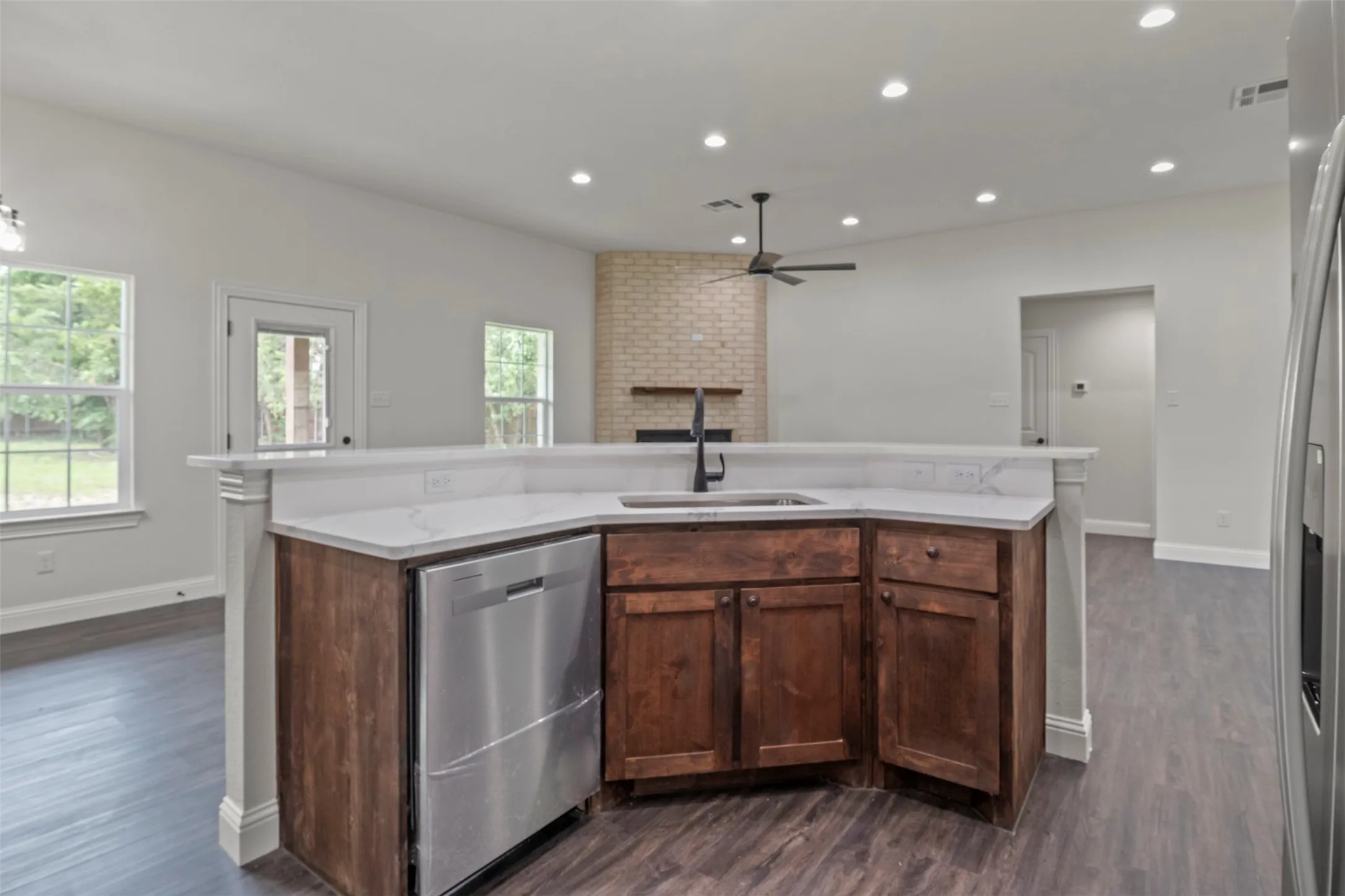 Single Family Residence For Sale in Fannin County , 905 W Cardinal Street, Ector, Texas 75439, 3 Bedroom, 2 Bathroom, 2 Garage spaces, 1,708 Sqft, built in 2026, mls#21188460, Real Estate Agent in Ector, Homes For Sale in Fannin county, Homes For Sale in Ector, Realtor in Ector Texas, Real Estate Brokerage Independent Realty Texas, Luminita Cordes Realtor
