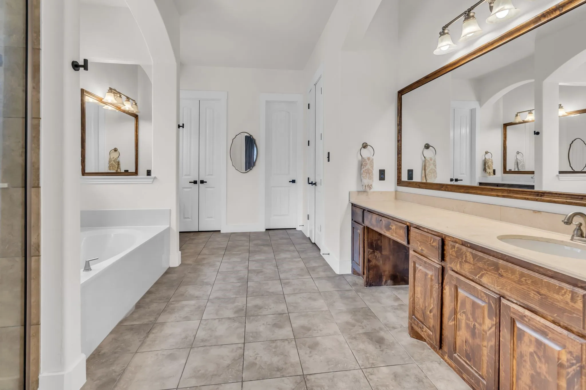 Single Family Residence For Sale in Denton County , 1244 Grant Avenue, Lantana, Texas 76226, 3 Bedroom, 4 Bathroom, 2 Garage spaces, 3,998 Sqft, built in 2007, Preowned, mls#21192418, Real Estate Agent in Lantana, Homes For Sale in Denton county, Homes For Sale in Lantana, Realtor in Lantana Texas, Real Estate Brokerage Independent Realty Texas, Luminita Cordes Realtor