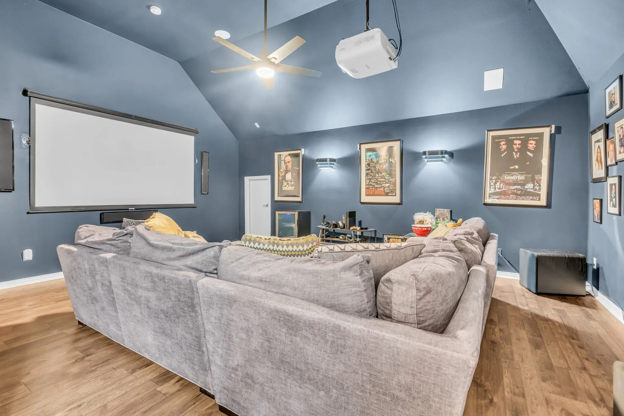 Single Family Residence For Sale in Denton County , 1244 Grant Avenue, Lantana, Texas 76226, 3 Bedroom, 4 Bathroom, 2 Garage spaces, 3,998 Sqft, built in 2007, Preowned, mls#21192418, Real Estate Agent in Lantana, Homes For Sale in Denton county, Homes For Sale in Lantana, Realtor in Lantana Texas, Real Estate Brokerage Independent Realty Texas, Luminita Cordes Realtor