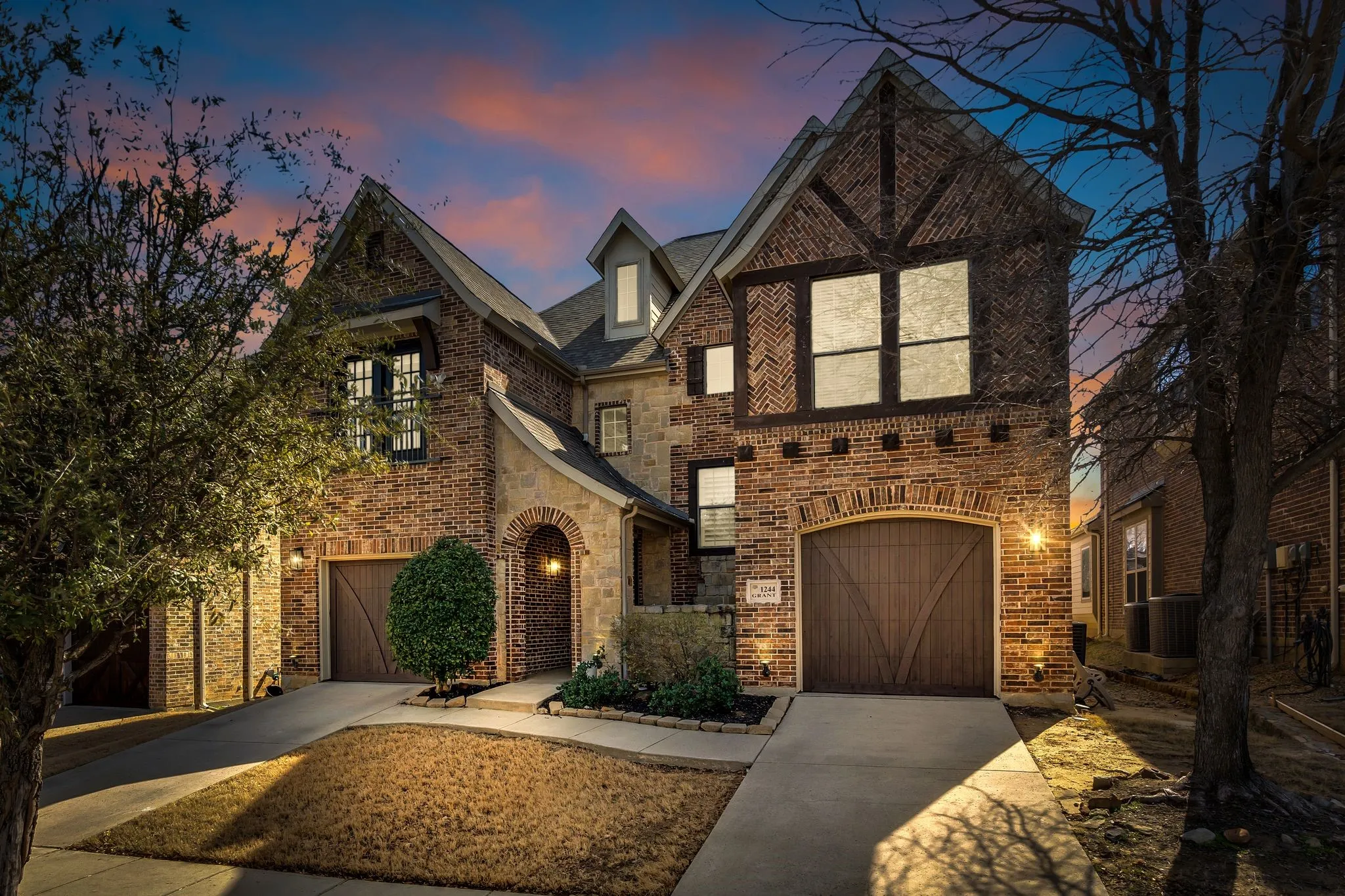 Single Family Residence For Sale in Denton County , 1244 Grant Avenue, Lantana, Texas 76226, 3 Bedroom, 4 Bathroom, 2 Garage spaces, 3,998 Sqft, built in 2007, Preowned, mls#21192418, Real Estate Agent in Lantana, Homes For Sale in Denton county, Homes For Sale in Lantana, Realtor in Lantana Texas, Real Estate Brokerage Independent Realty Texas, Luminita Cordes Realtor