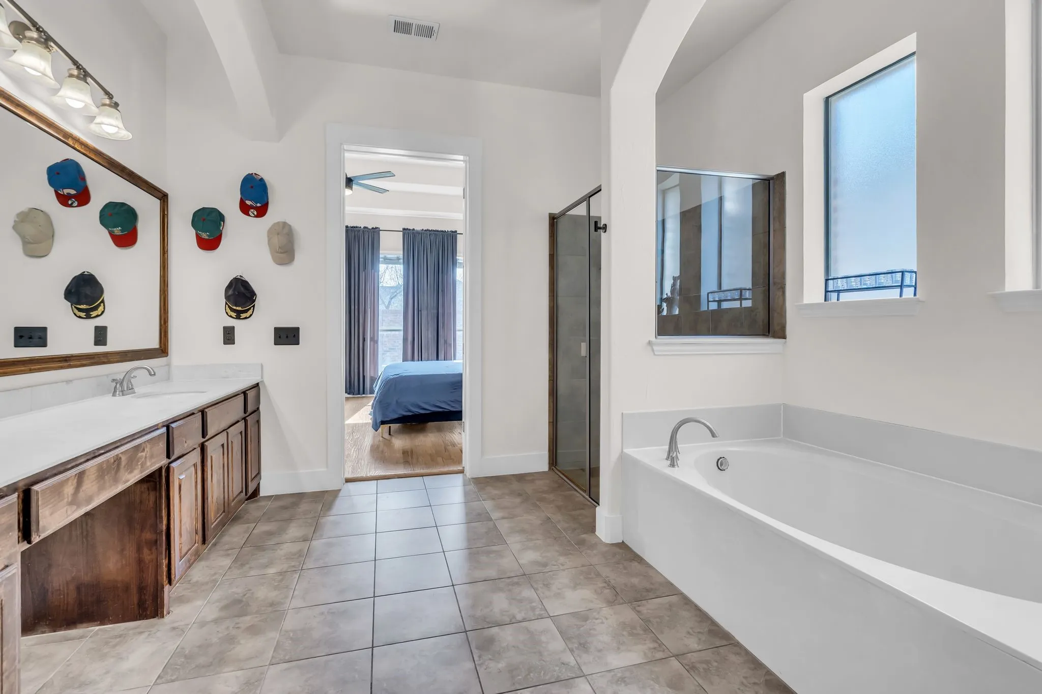 Single Family Residence For Sale in Denton County , 1244 Grant Avenue, Lantana, Texas 76226, 3 Bedroom, 4 Bathroom, 2 Garage spaces, 3,998 Sqft, built in 2007, Preowned, mls#21192418, Real Estate Agent in Lantana, Homes For Sale in Denton county, Homes For Sale in Lantana, Realtor in Lantana Texas, Real Estate Brokerage Independent Realty Texas, Luminita Cordes Realtor
