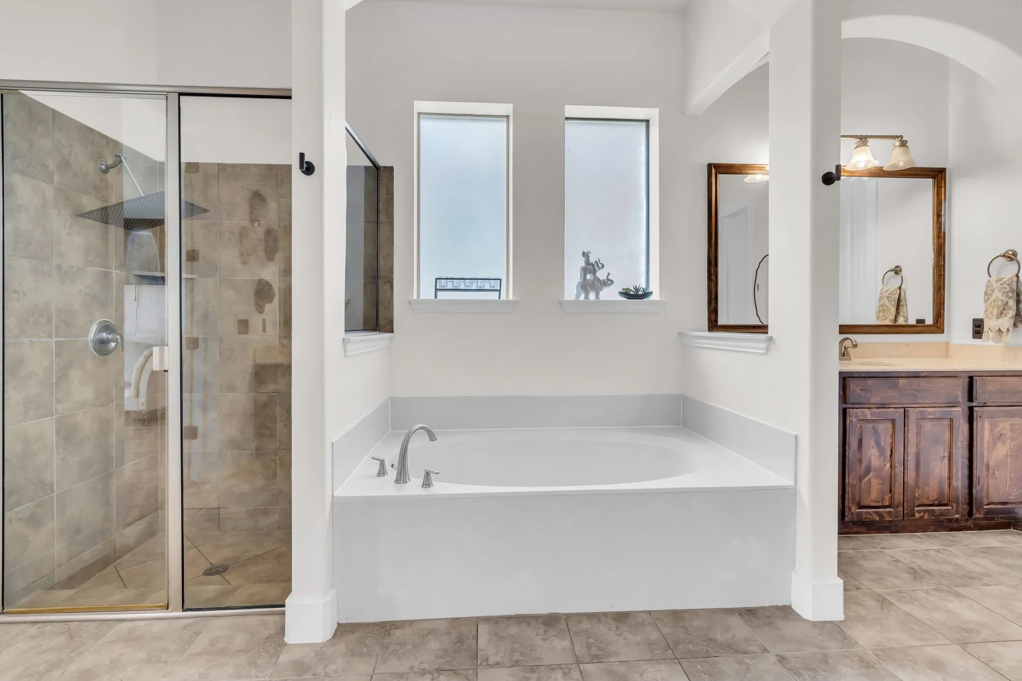 Single Family Residence For Sale in Denton County , 1244 Grant Avenue, Lantana, Texas 76226, 3 Bedroom, 4 Bathroom, 2 Garage spaces, 3,998 Sqft, built in 2007, Preowned, mls#21192418, Real Estate Agent in Lantana, Homes For Sale in Denton county, Homes For Sale in Lantana, Realtor in Lantana Texas, Real Estate Brokerage Independent Realty Texas, Luminita Cordes Realtor