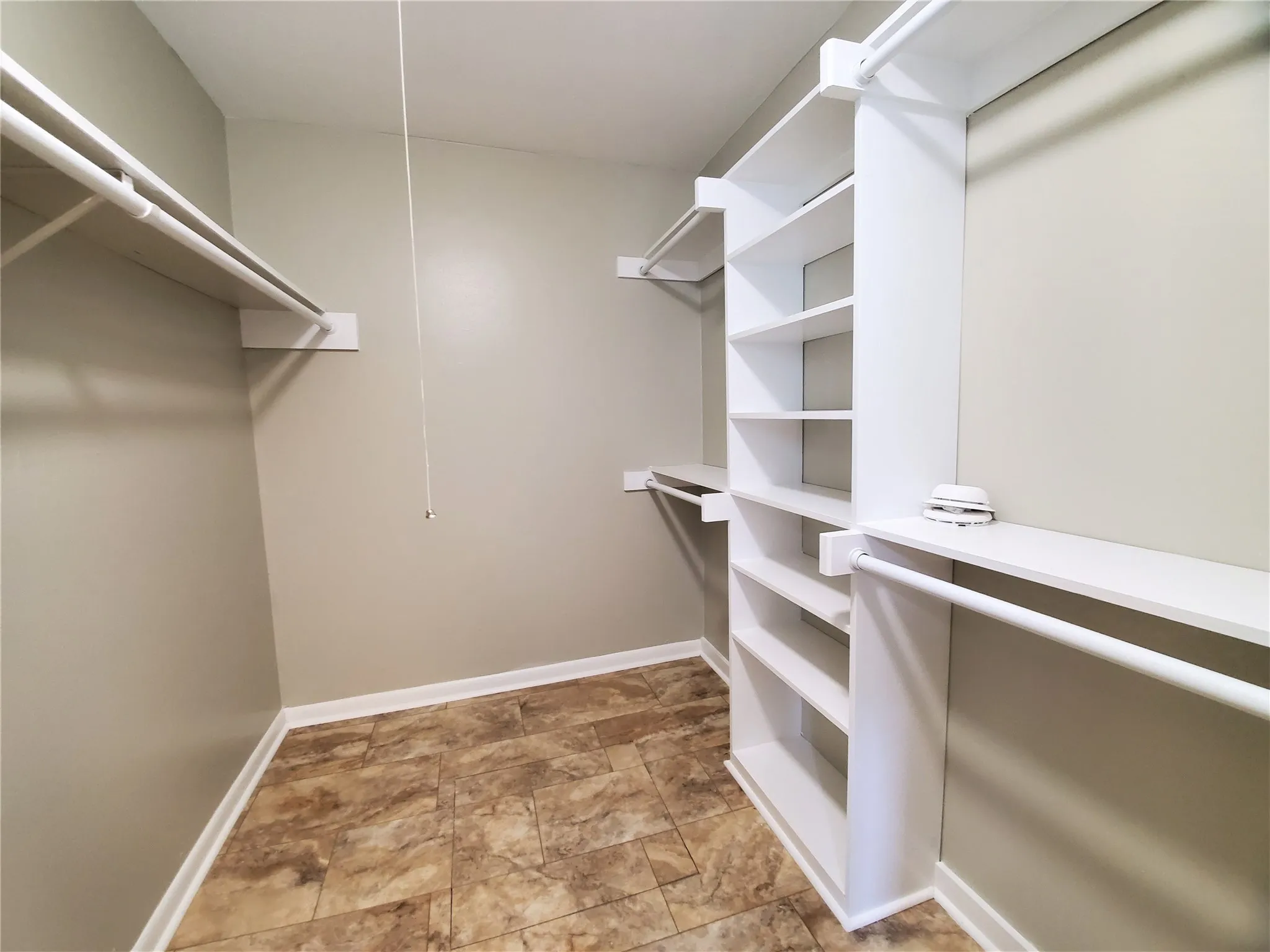 Single Family Residence For Rent in Denton County , 2115 Glenwood Lane 100, Denton, Texas 76209, 2 Bedroom, 1 Bathroom, Garage spaces, 702 Sqft, built in 1969, New Construction - Complete, mls#21193084, Real Estate Agent in Denton, Homes For Rent in Denton county, Homes For Rent in Denton, Realtor in Denton Texas, Real Estate Brokerage Independent Realty Texas, Luminita Cordes Realtor