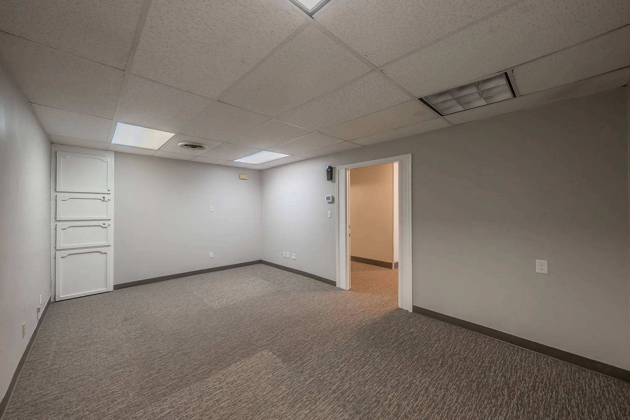 Business For Sale in Tarrant County , 5704 James Avenue, Fort Worth, Texas 76134, 0, 0, Garage spaces, 0 Sqft, built in 1965, Preowned, mls#21186555, Real Estate Agent in Fort Worth, Homes For Sale in Tarrant county, Homes For Sale in Fort Worth, Realtor in Fort Worth Texas, Real Estate Brokerage Independent Realty Texas, Luminita Cordes Realtor