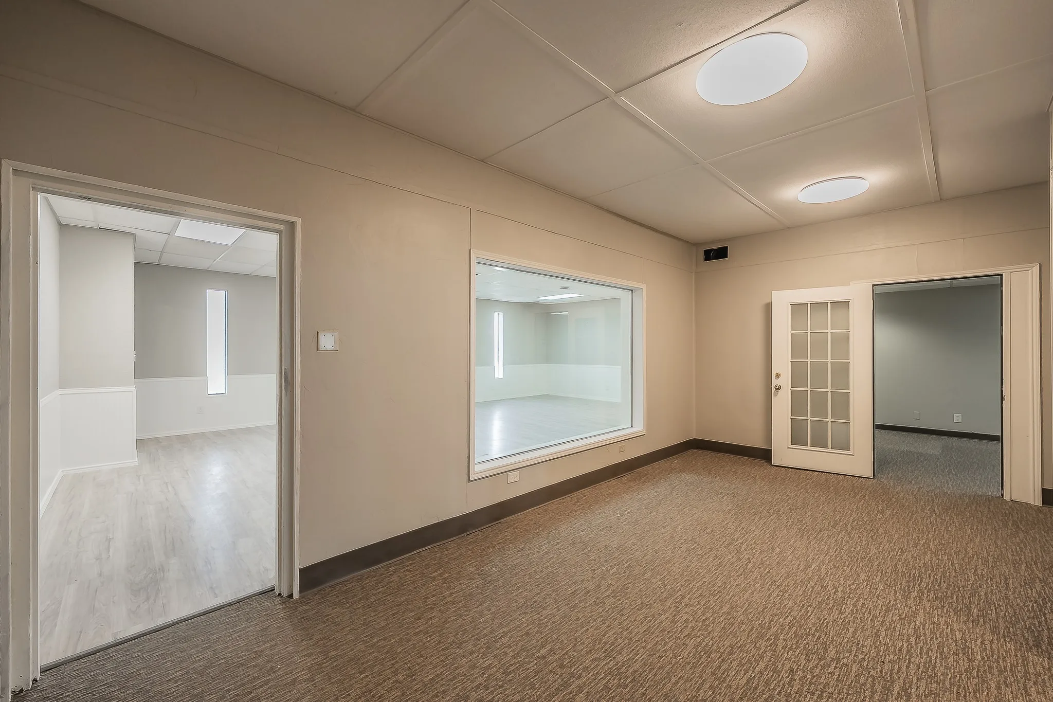 Business For Sale in Tarrant County , 5704 James Avenue, Fort Worth, Texas 76134, 0, 0, Garage spaces, 0 Sqft, built in 1965, Preowned, mls#21186555, Real Estate Agent in Fort Worth, Homes For Sale in Tarrant county, Homes For Sale in Fort Worth, Realtor in Fort Worth Texas, Real Estate Brokerage Independent Realty Texas, Luminita Cordes Realtor
