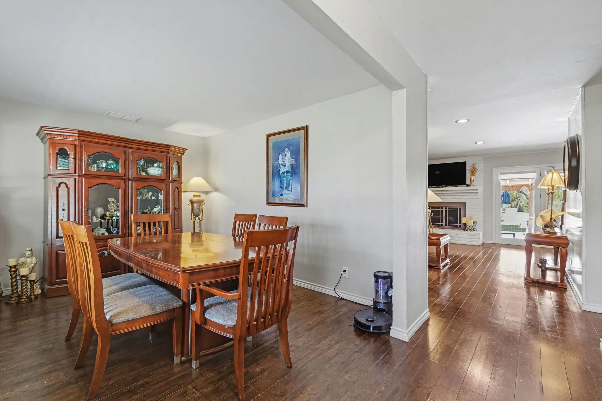 formal dining room