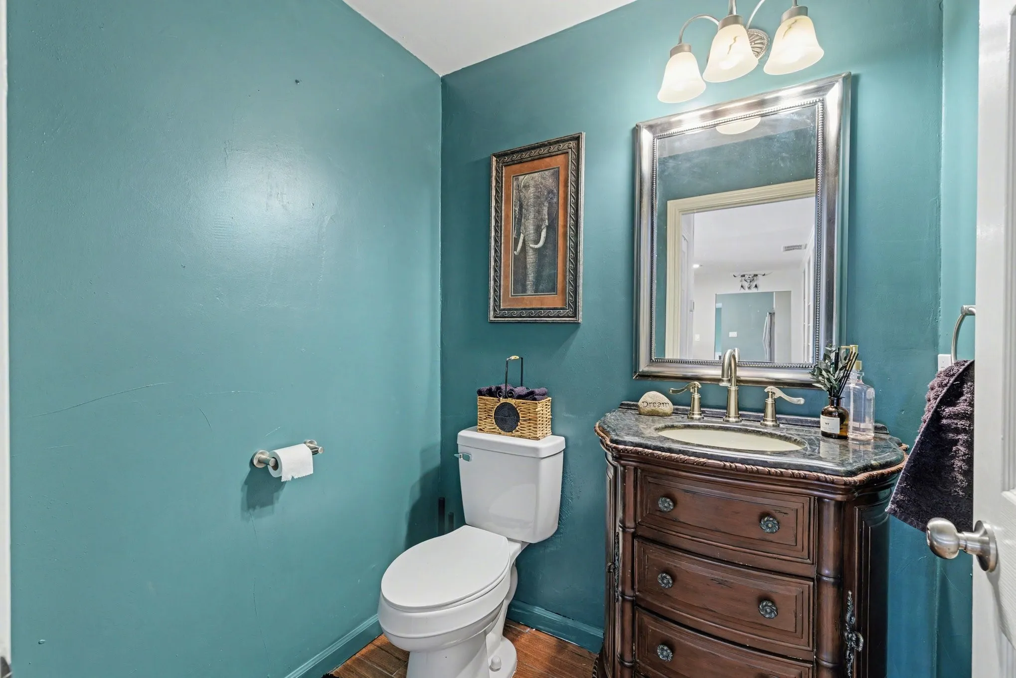 Single Family Residence For Sale in Rockwall County , 224 Windy Lane, Rockwall, Texas 75087, 7 Bedroom, 5 Bathroom, 4 Garage spaces, 3,948 Sqft, built in 1978, Preowned, mls#21182267, Real Estate Agent in Rockwall, Homes For Sale in Rockwall county, Homes For Sale in Rockwall, Realtor in Rockwall Texas, Real Estate Brokerage Independent Realty Texas, Luminita Cordes Realtor