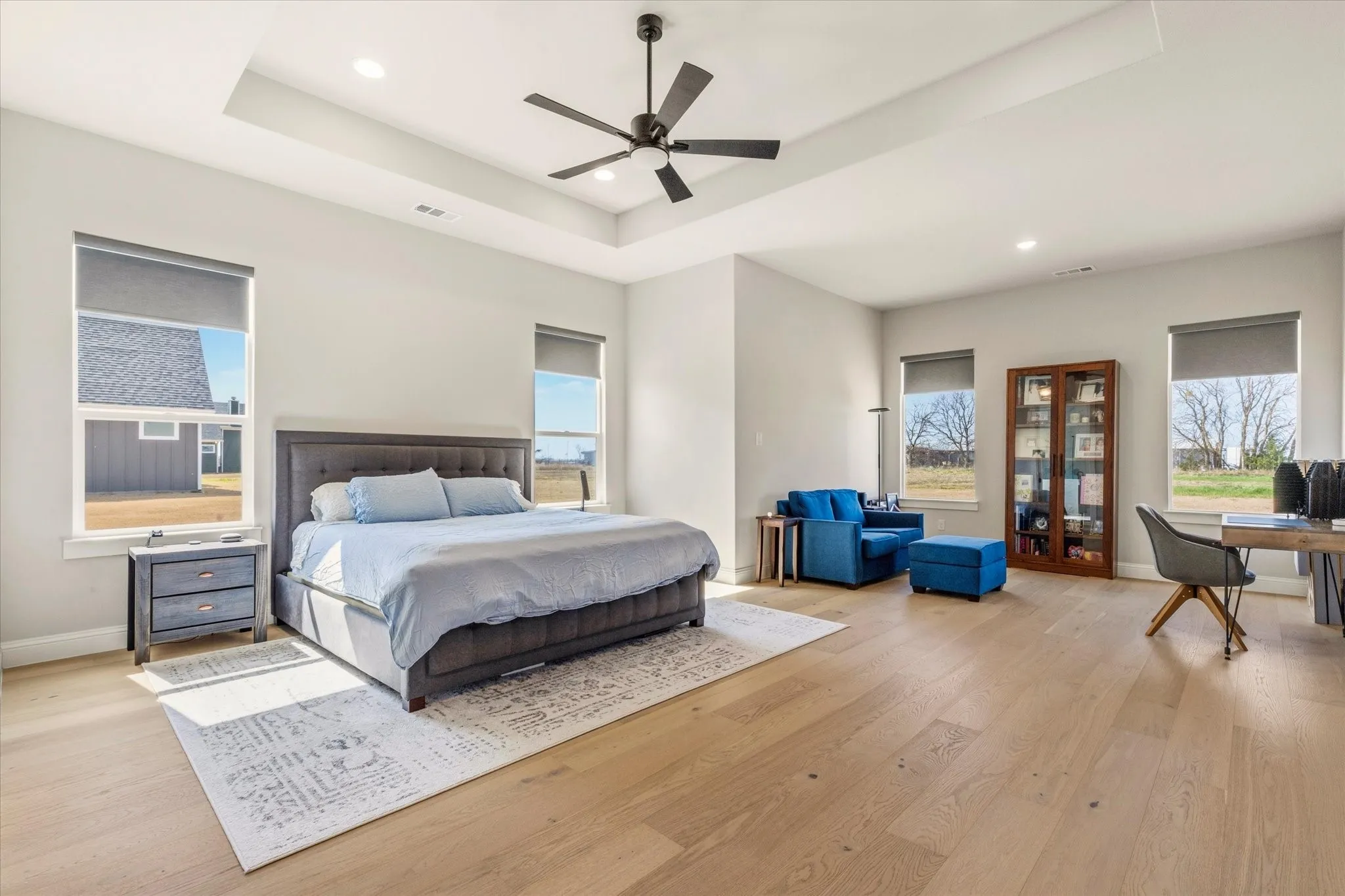 Single Family Residence For Sale in Collin County , 711 Lexington Lane, Nevada, Texas 75173, 5 Bedroom, 5 Bathroom, 4 Garage spaces, 5,789 Sqft, built in 2022, Preowned, mls#21193095, Real Estate Agent in Nevada, Homes For Sale in Collin county, Homes For Sale in Nevada, Realtor in Nevada Texas, Real Estate Brokerage Independent Realty Texas, Luminita Cordes Realtor