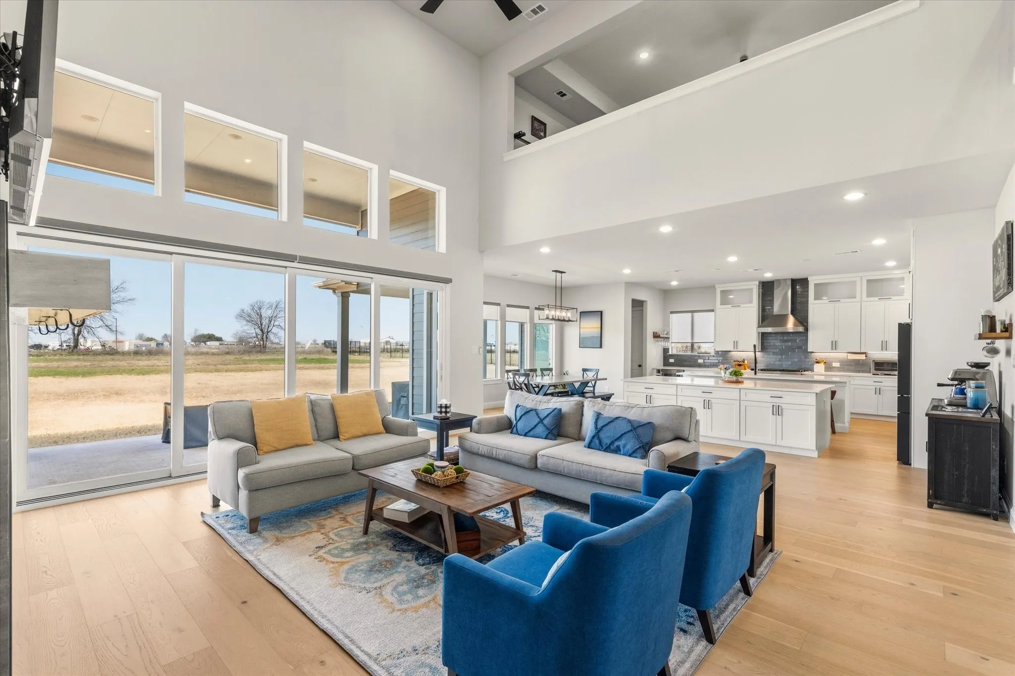 Single Family Residence For Sale in Collin County , 711 Lexington Lane, Nevada, Texas 75173, 5 Bedroom, 5 Bathroom, 4 Garage spaces, 5,789 Sqft, built in 2022, Preowned, mls#21193095, Real Estate Agent in Nevada, Homes For Sale in Collin county, Homes For Sale in Nevada, Realtor in Nevada Texas, Real Estate Brokerage Independent Realty Texas, Luminita Cordes Realtor