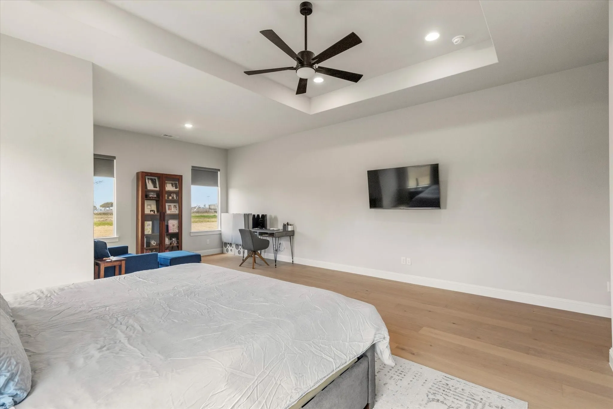 Single Family Residence For Sale in Collin County , 711 Lexington Lane, Nevada, Texas 75173, 5 Bedroom, 5 Bathroom, 4 Garage spaces, 5,789 Sqft, built in 2022, Preowned, mls#21193095, Real Estate Agent in Nevada, Homes For Sale in Collin county, Homes For Sale in Nevada, Realtor in Nevada Texas, Real Estate Brokerage Independent Realty Texas, Luminita Cordes Realtor