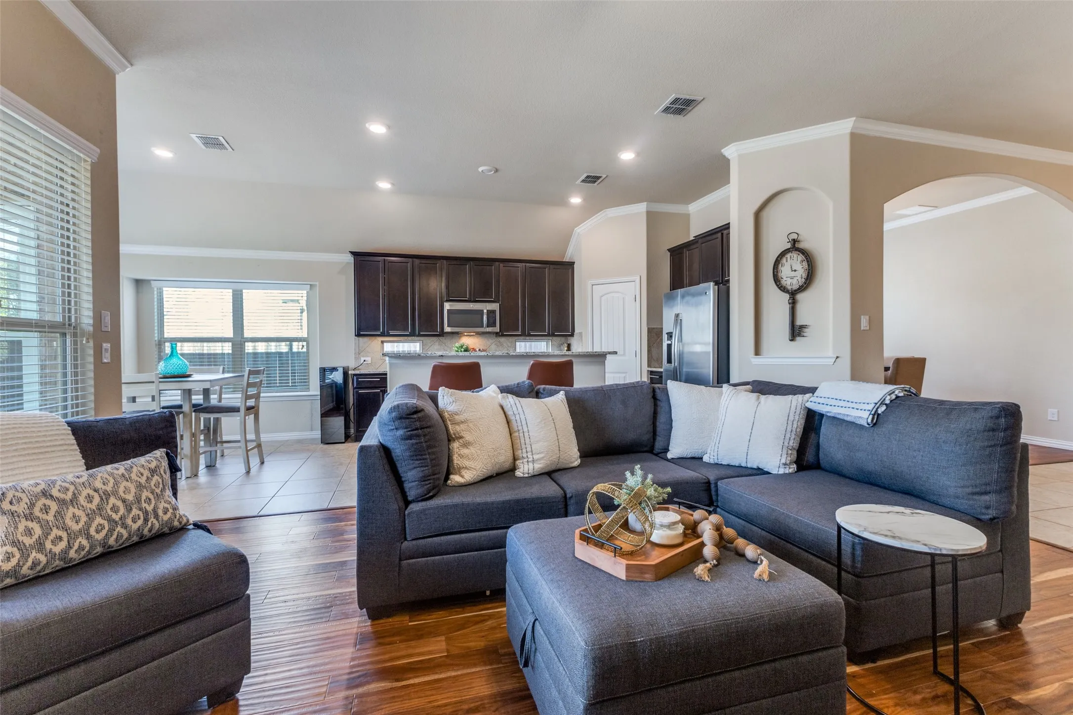 Single Family Residence For Sale in Collin County , 12312 Hitch Rack Way, Mc Kinney, Texas 75071, 3 Bedroom, 3 Bathroom, 2 Garage spaces, 2,111 Sqft, built in 2016, Preowned, mls#21188444, Real Estate Agent in Mc Kinney, Homes For Sale in Collin county, Homes For Sale in Mc Kinney, Realtor in Mc Kinney Texas, Real Estate Brokerage Independent Realty Texas, Luminita Cordes Realtor