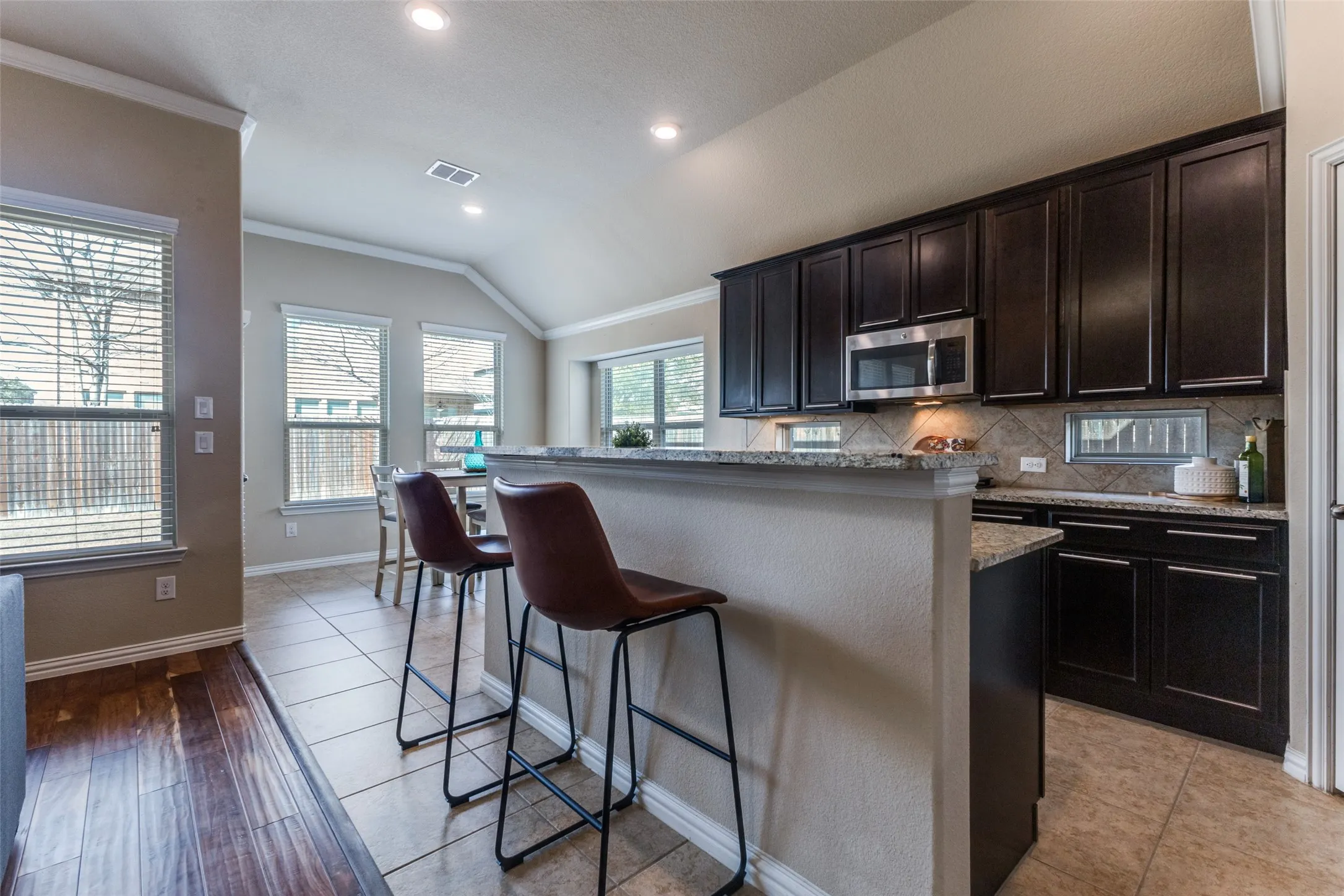 Single Family Residence For Sale in Collin County , 12312 Hitch Rack Way, Mc Kinney, Texas 75071, 3 Bedroom, 3 Bathroom, 2 Garage spaces, 2,111 Sqft, built in 2016, Preowned, mls#21188444, Real Estate Agent in Mc Kinney, Homes For Sale in Collin county, Homes For Sale in Mc Kinney, Realtor in Mc Kinney Texas, Real Estate Brokerage Independent Realty Texas, Luminita Cordes Realtor