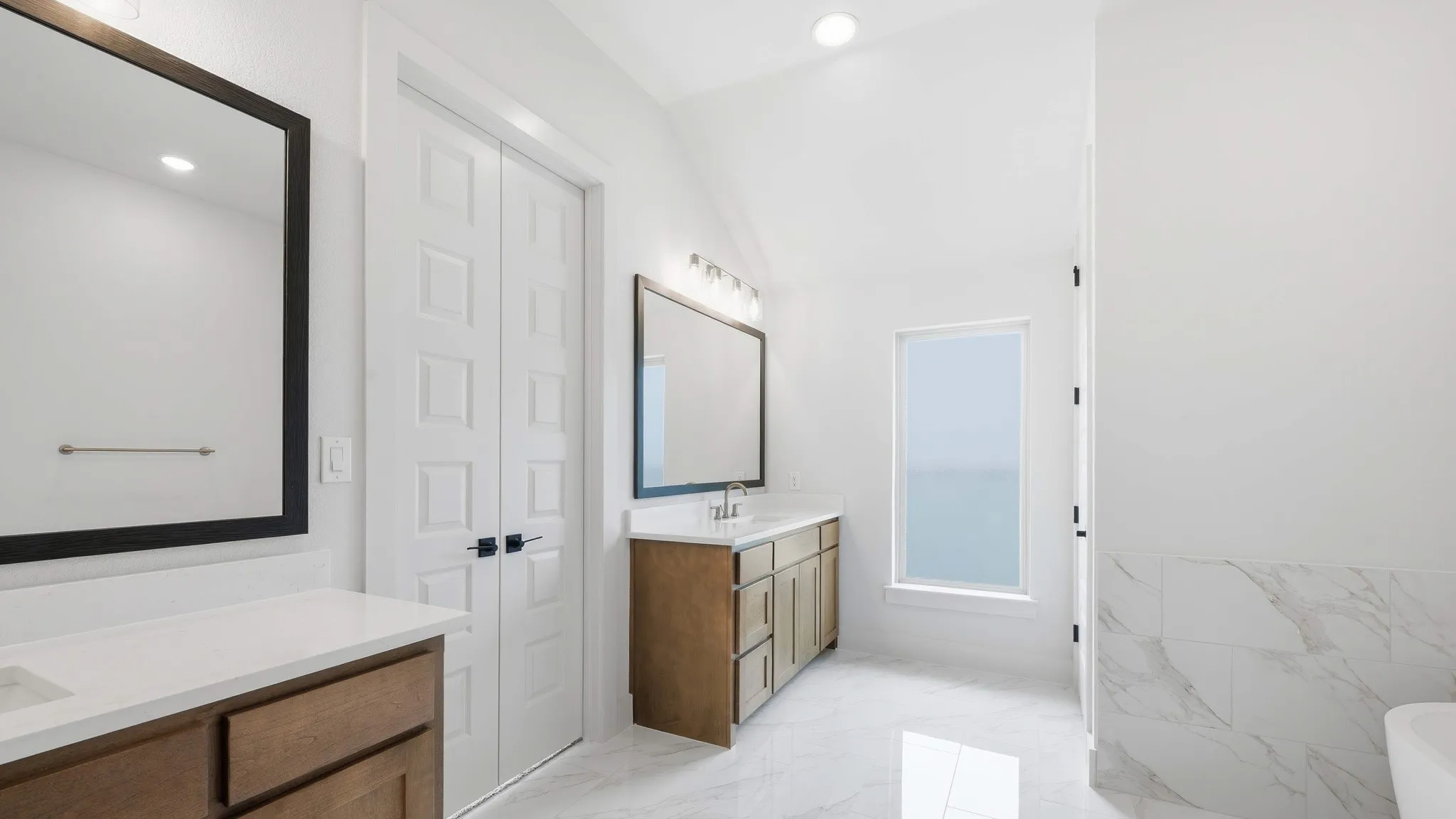 Single Family Residence For Sale in Denton County , 9801 Oak Glade Drive, Denton, Texas 76205, 4 Bedroom, 5 Bathroom, 3 Garage spaces, 2,810 Sqft, built in 2026, New Construction - Incomplete, mls#21193145, Real Estate Agent in Denton, Homes For Sale in Denton county, Homes For Sale in Denton, Realtor in Denton Texas, Real Estate Brokerage Independent Realty Texas, Luminita Cordes Realtor