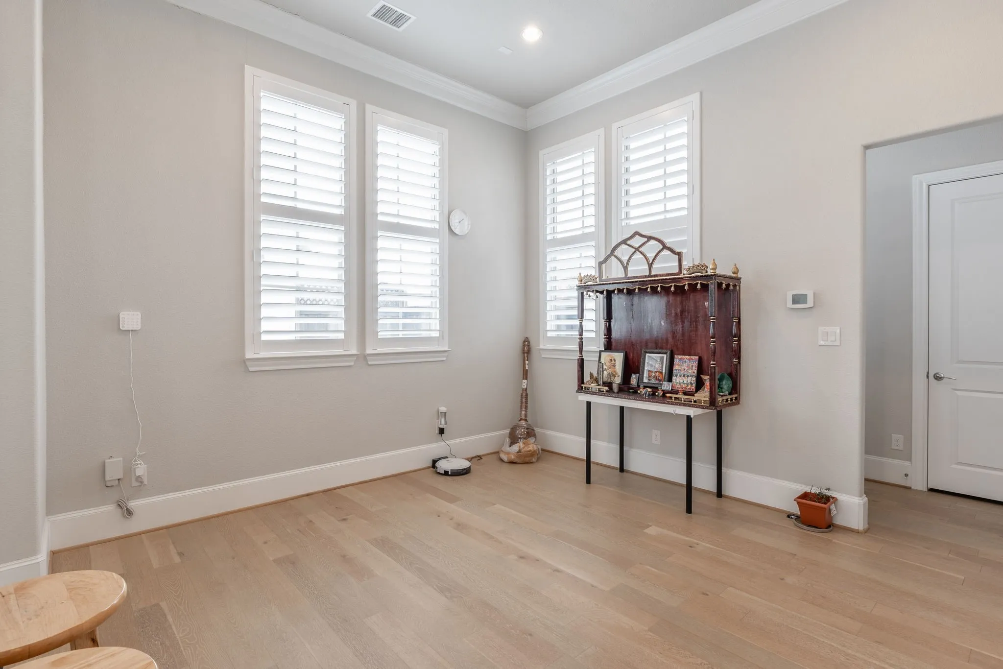 Single Family Residence For Sale in Collin County , 1701 Millsap Lane, Plano, Texas 75074, 3 Bedroom, 3 Bathroom, 2 Garage spaces, 1,987 Sqft, built in 2018, Preowned, mls#21192547, Real Estate Agent in Plano, Homes For Sale in Collin county, Homes For Sale in Plano, Realtor in Plano Texas, Real Estate Brokerage Independent Realty Texas, Luminita Cordes Realtor