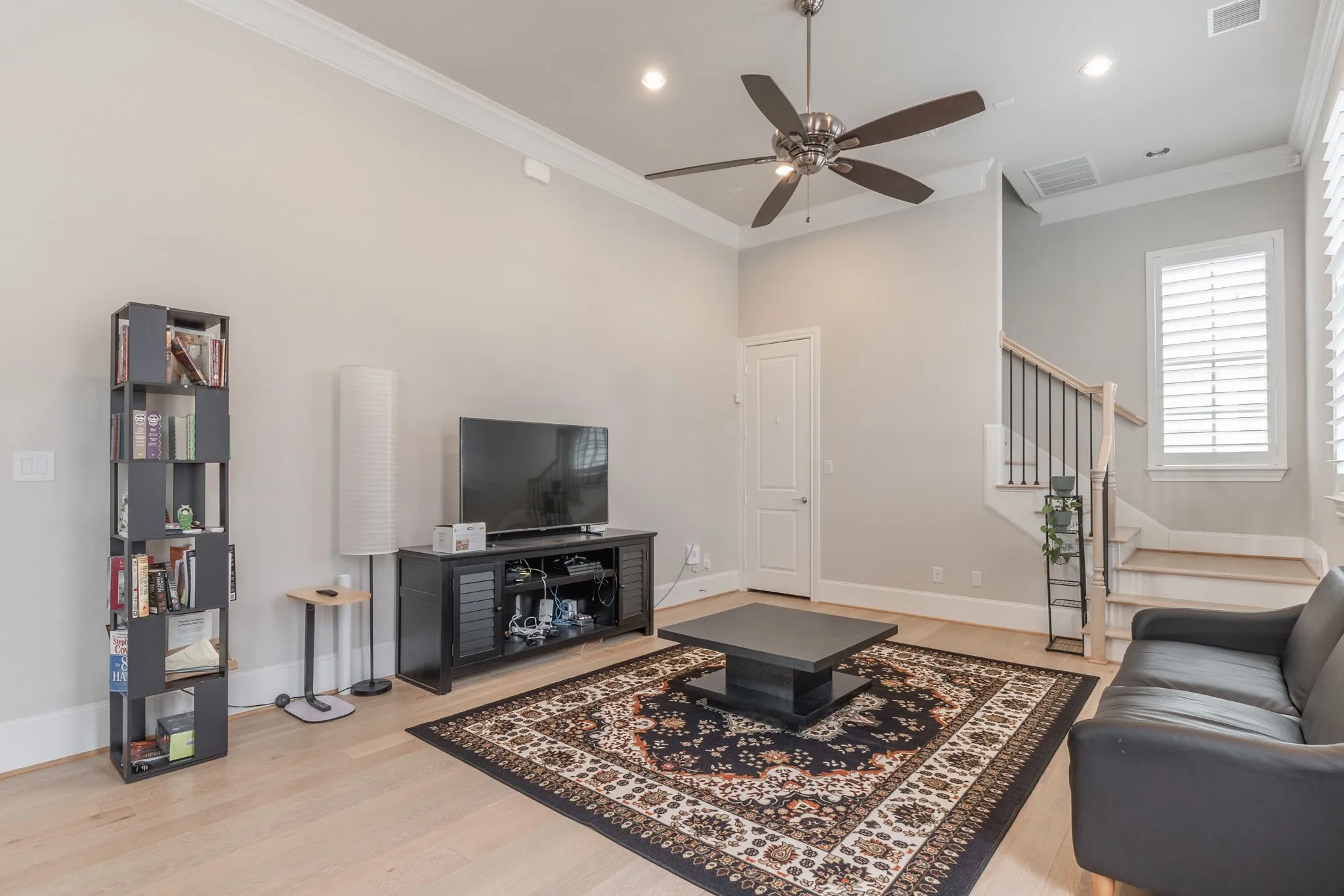 Single Family Residence For Sale in Collin County , 1701 Millsap Lane, Plano, Texas 75074, 3 Bedroom, 3 Bathroom, 2 Garage spaces, 1,987 Sqft, built in 2018, Preowned, mls#21192547, Real Estate Agent in Plano, Homes For Sale in Collin county, Homes For Sale in Plano, Realtor in Plano Texas, Real Estate Brokerage Independent Realty Texas, Luminita Cordes Realtor