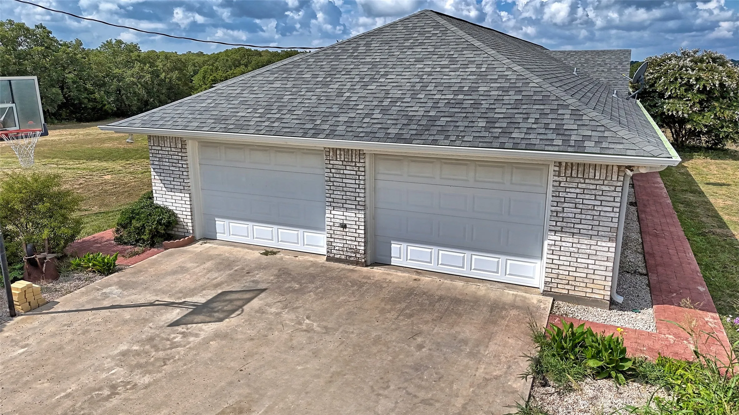 Single Family Residence For Sale in Montague County , 483 Pr 169, Sunset, Texas 76270, 3 Bedroom, 3 Bathroom, 2 Garage spaces, 2,400 Sqft, built in 2003, mls#21193137, Real Estate Agent in Sunset, Homes For Sale in Montague county, Homes For Sale in Sunset, Realtor in Sunset Texas, Real Estate Brokerage Independent Realty Texas, Luminita Cordes Realtor