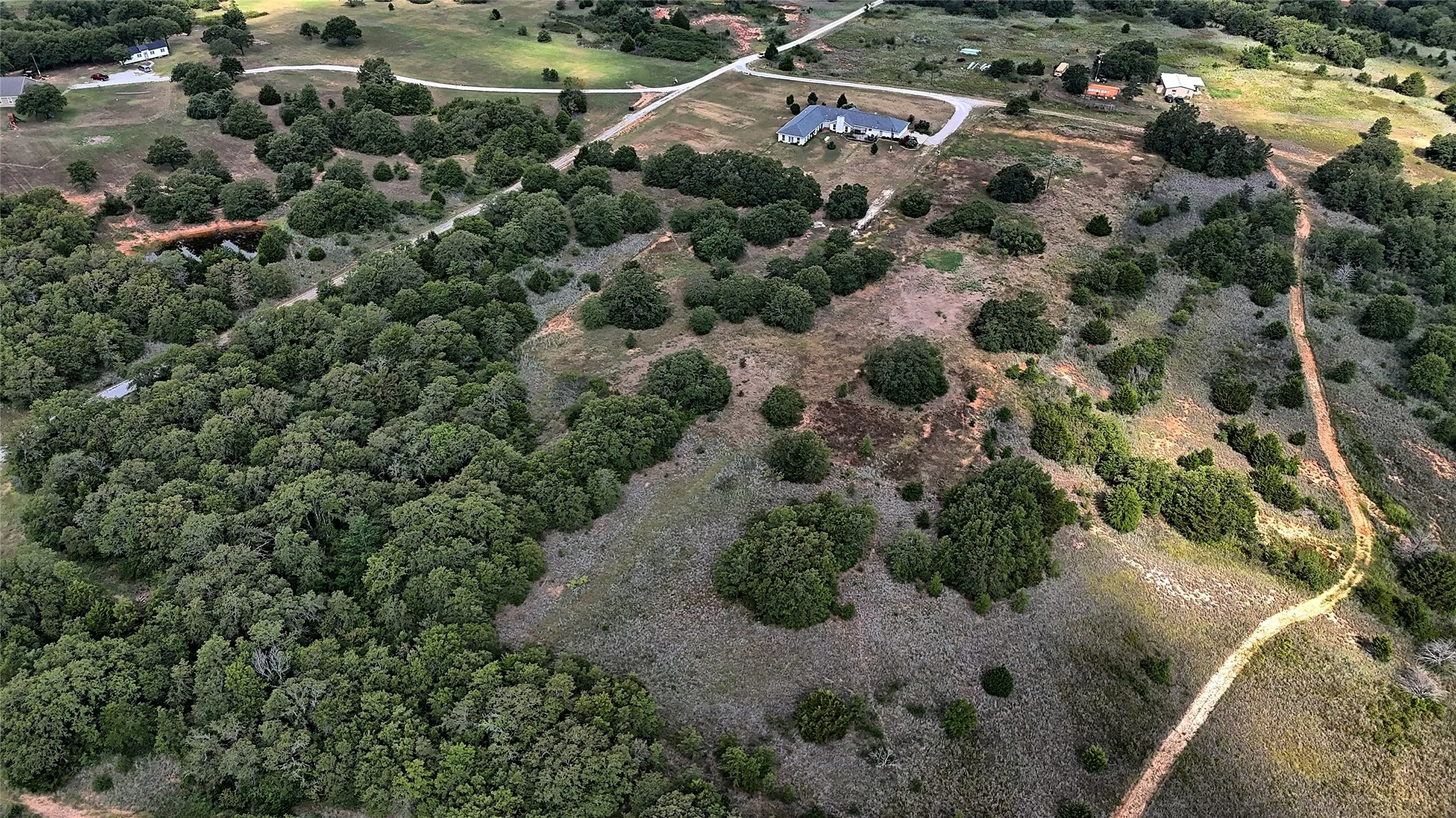 Single Family Residence For Sale in Montague County , 483 Pr 169, Sunset, Texas 76270, 3 Bedroom, 3 Bathroom, 2 Garage spaces, 2,400 Sqft, built in 2003, mls#21193137, Real Estate Agent in Sunset, Homes For Sale in Montague county, Homes For Sale in Sunset, Realtor in Sunset Texas, Real Estate Brokerage Independent Realty Texas, Luminita Cordes Realtor