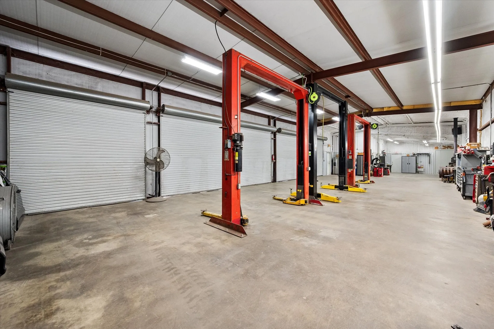 Office For Sale in Navarro County , 308 S Beaton Street, Corsicana, Texas 75110, 0, 0, Garage spaces, 0 Sqft, built in 1900, Preowned, mls#21192769, Real Estate Agent in Corsicana, Homes For Sale in Navarro county, Homes For Sale in Corsicana, Realtor in Corsicana Texas, Real Estate Brokerage Independent Realty Texas, Luminita Cordes Realtor